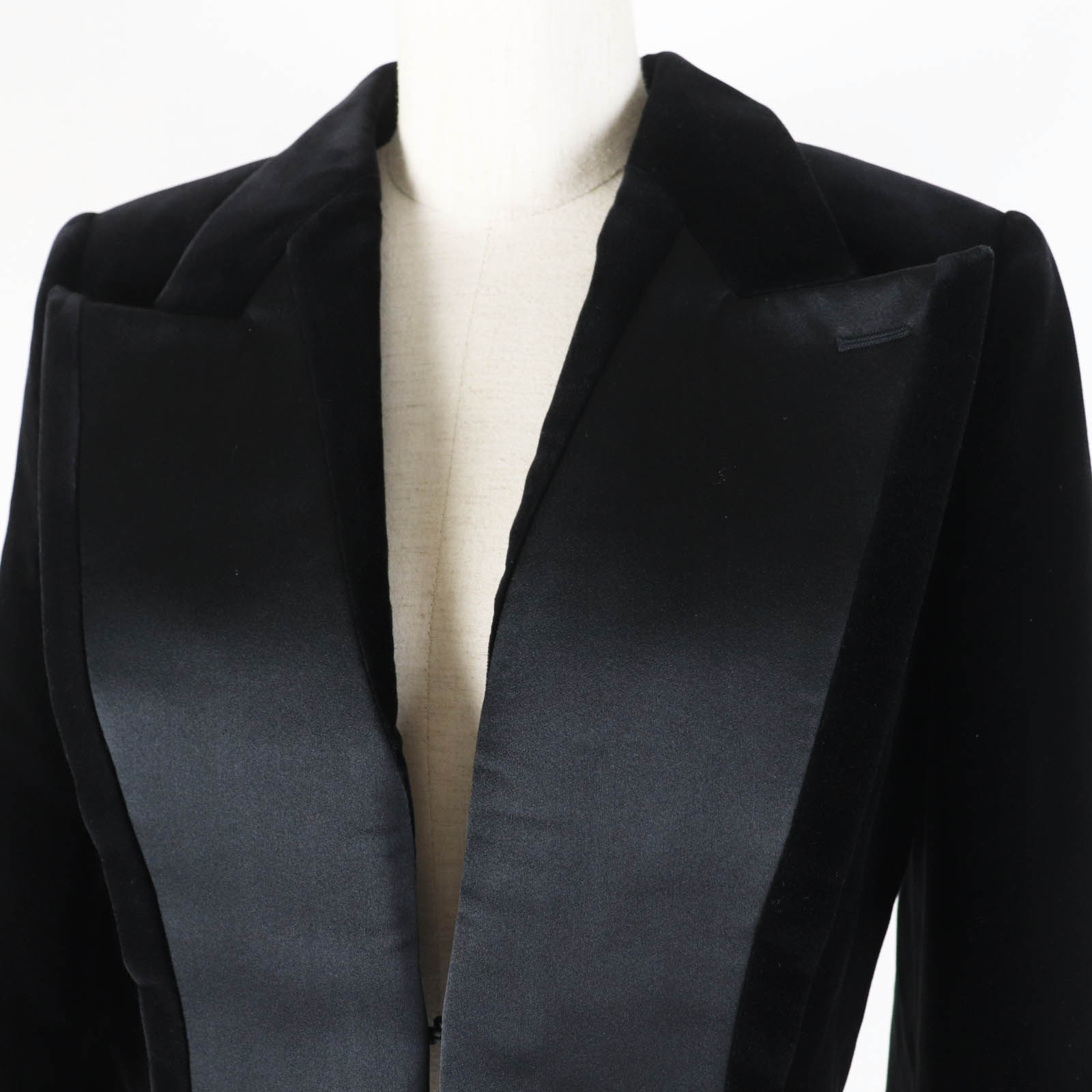 Fendi Velvet Cropped Jacket Black 40 Women
