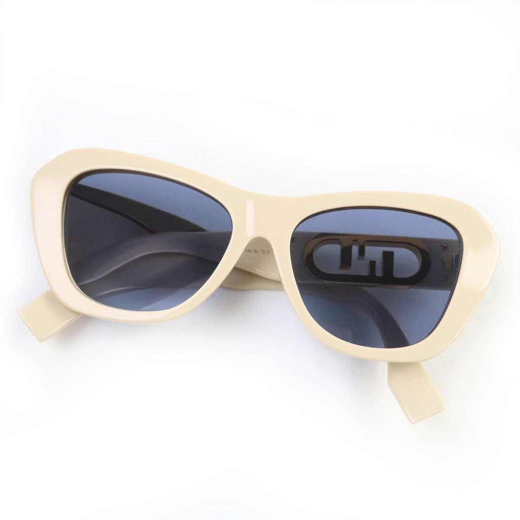 Fendi FE40064F Sunglasses