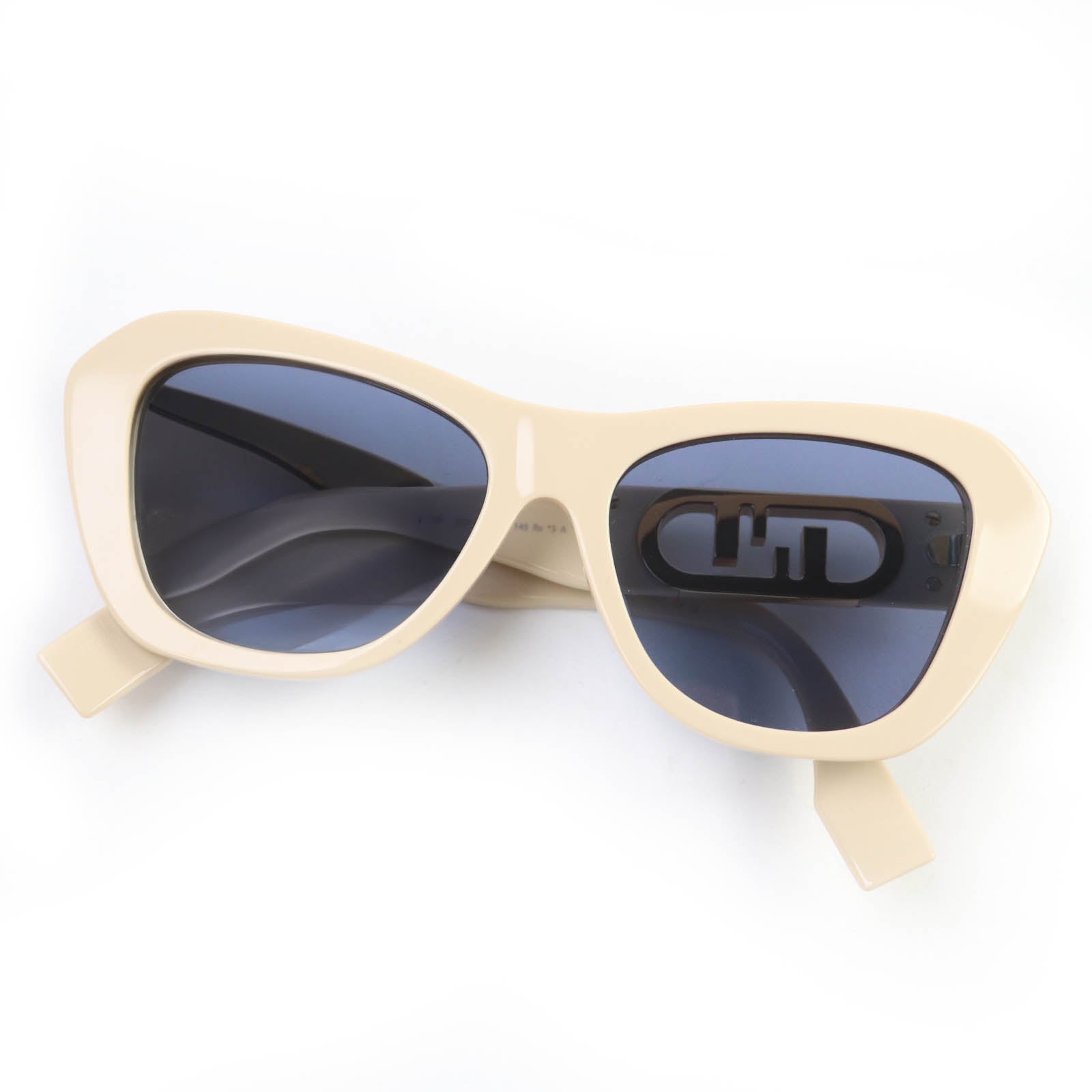 Fendi FE40064F Sunglasses