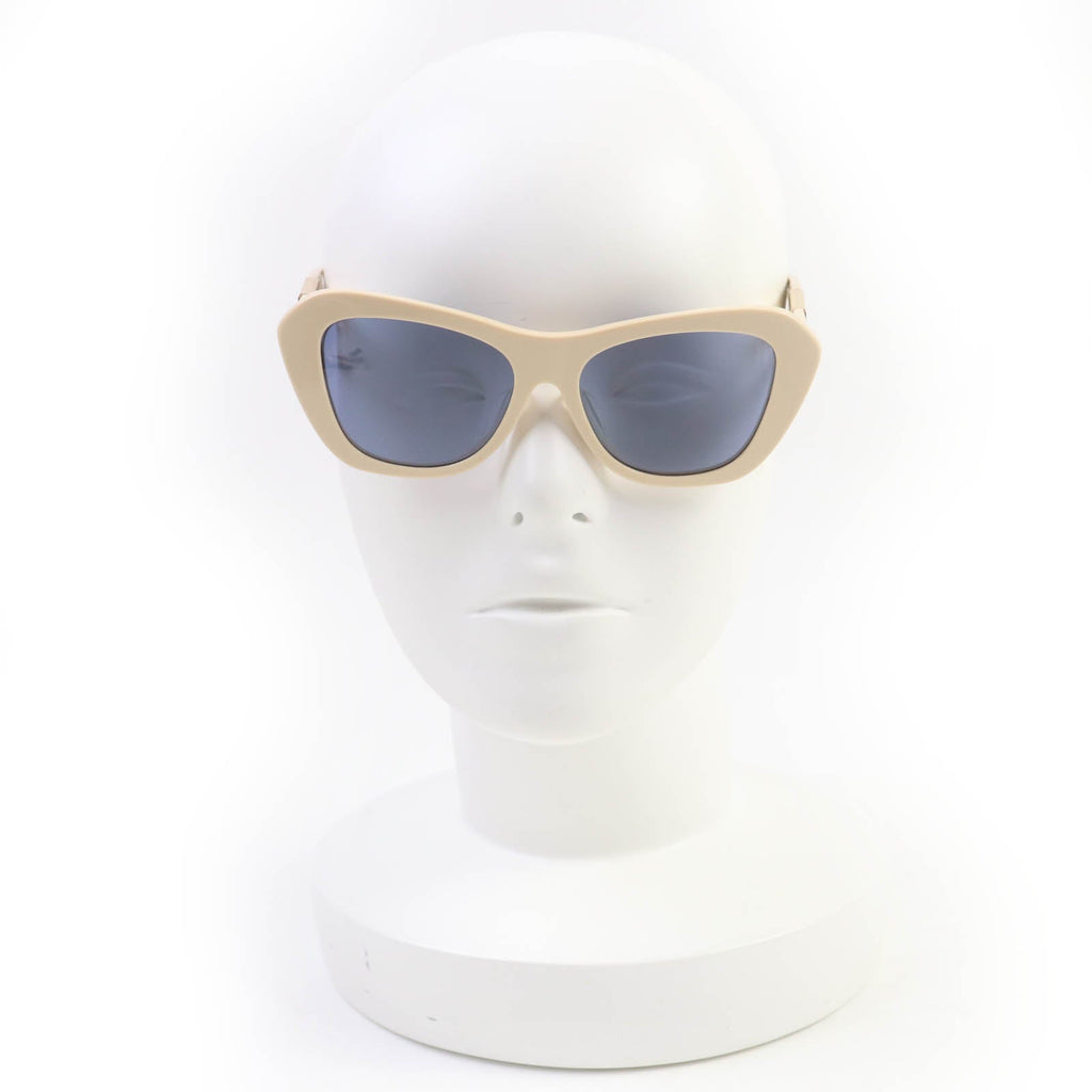 Fendi FE40064F Sunglasses