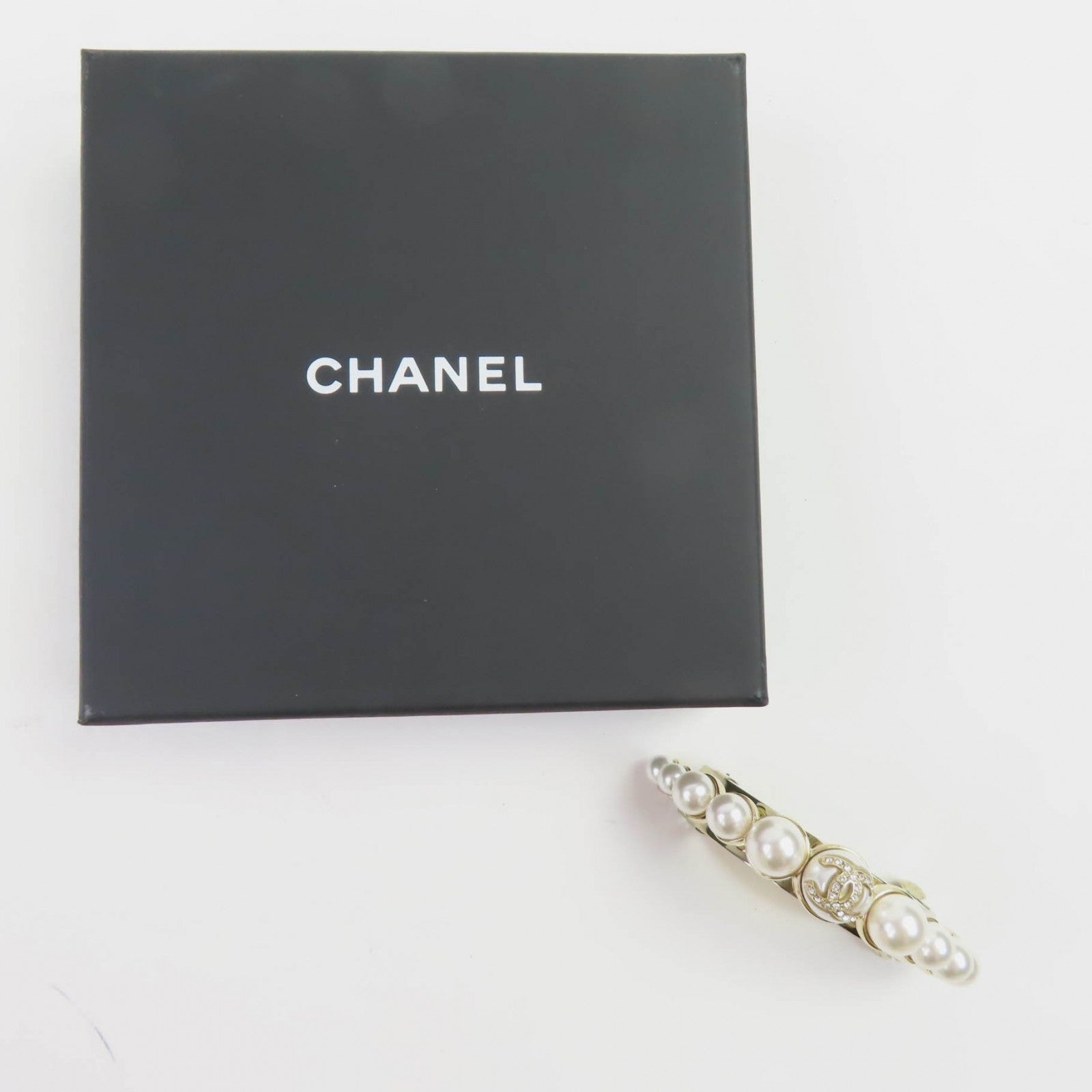 Chanel COCO Mark Stone and Pearl Hair Accessory
