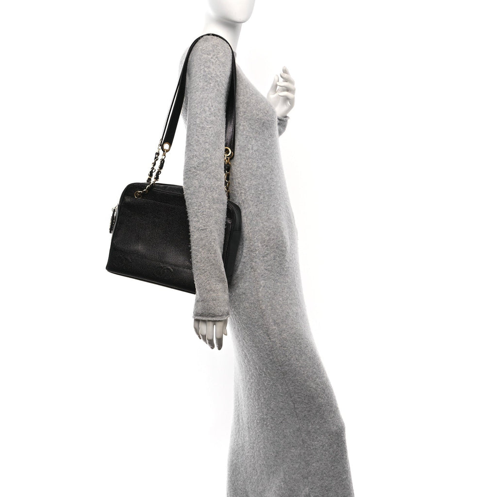 Caviar CC Shoulder Bag Black