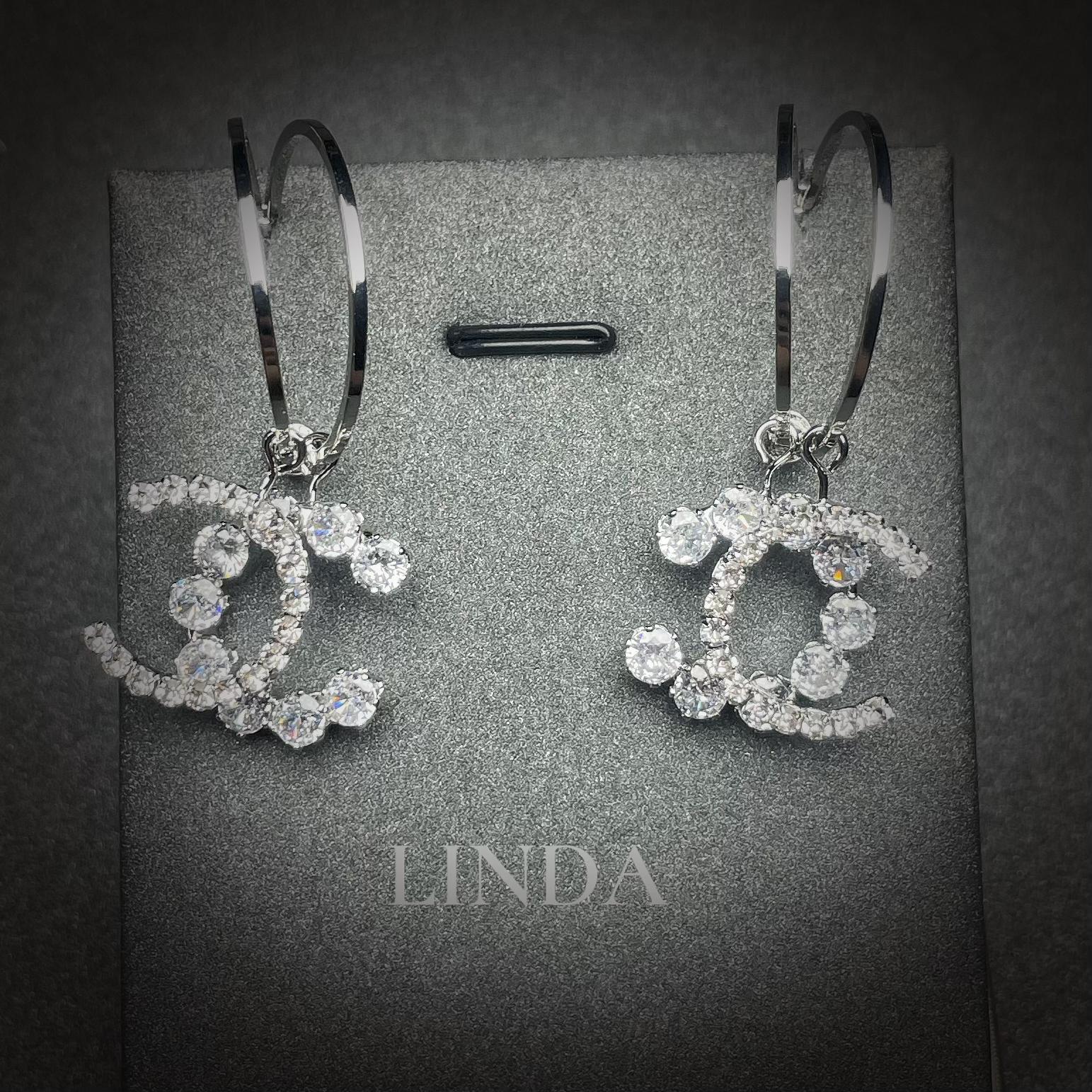 Double C earrings