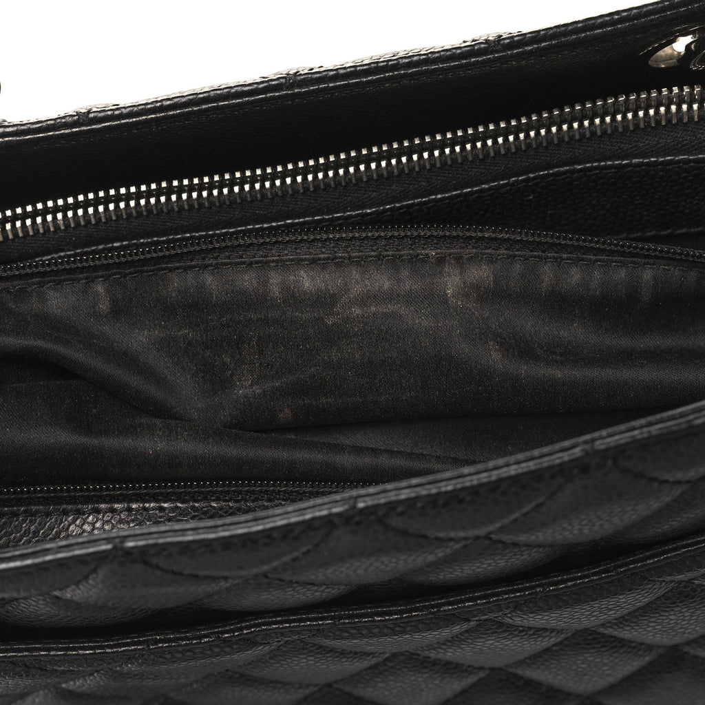 Caviar Quilted Grand Shopping Tote GST Black
