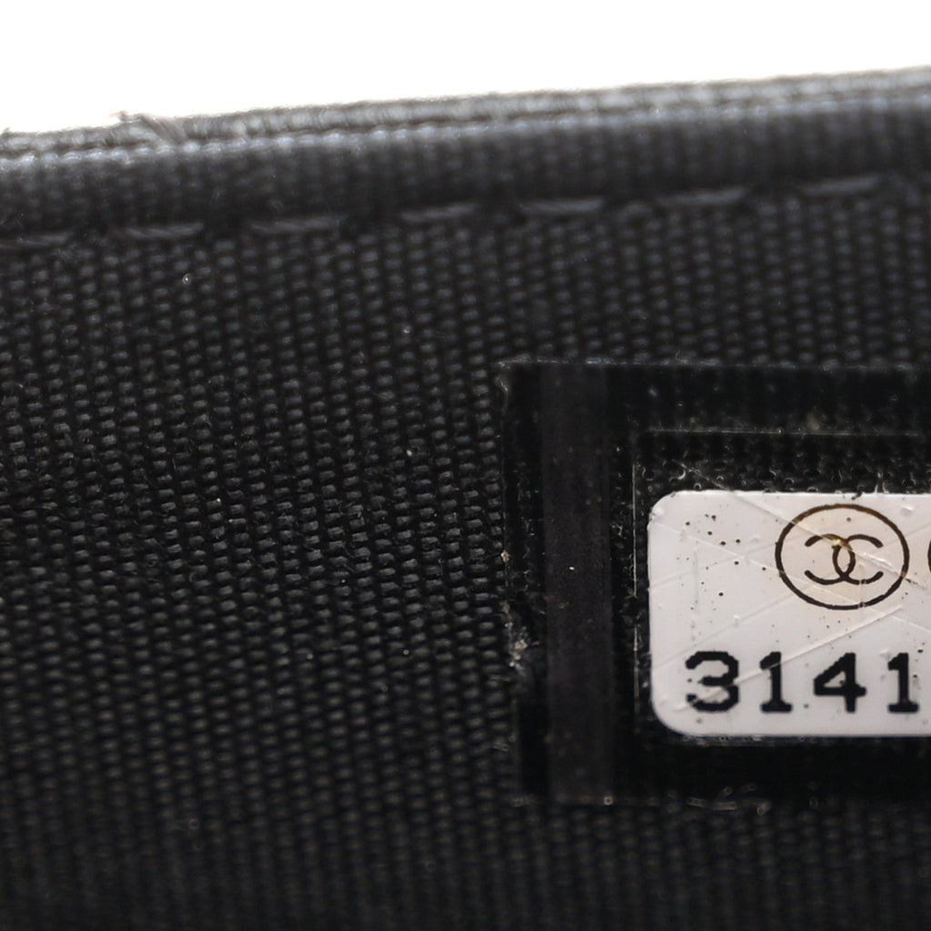 Lambskin Quilted Infinity Wallet On Chain WOC Black