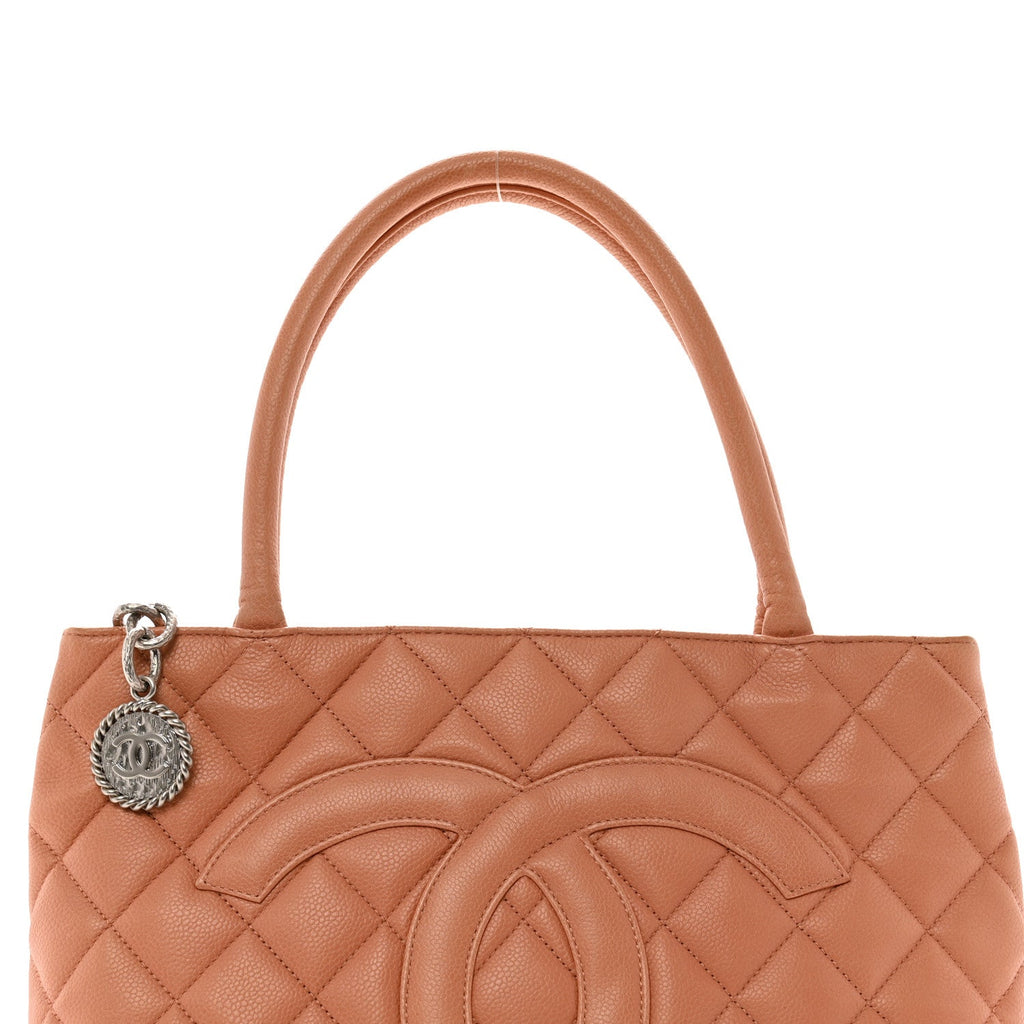 Caviar Quilted Medallion Tote Pink