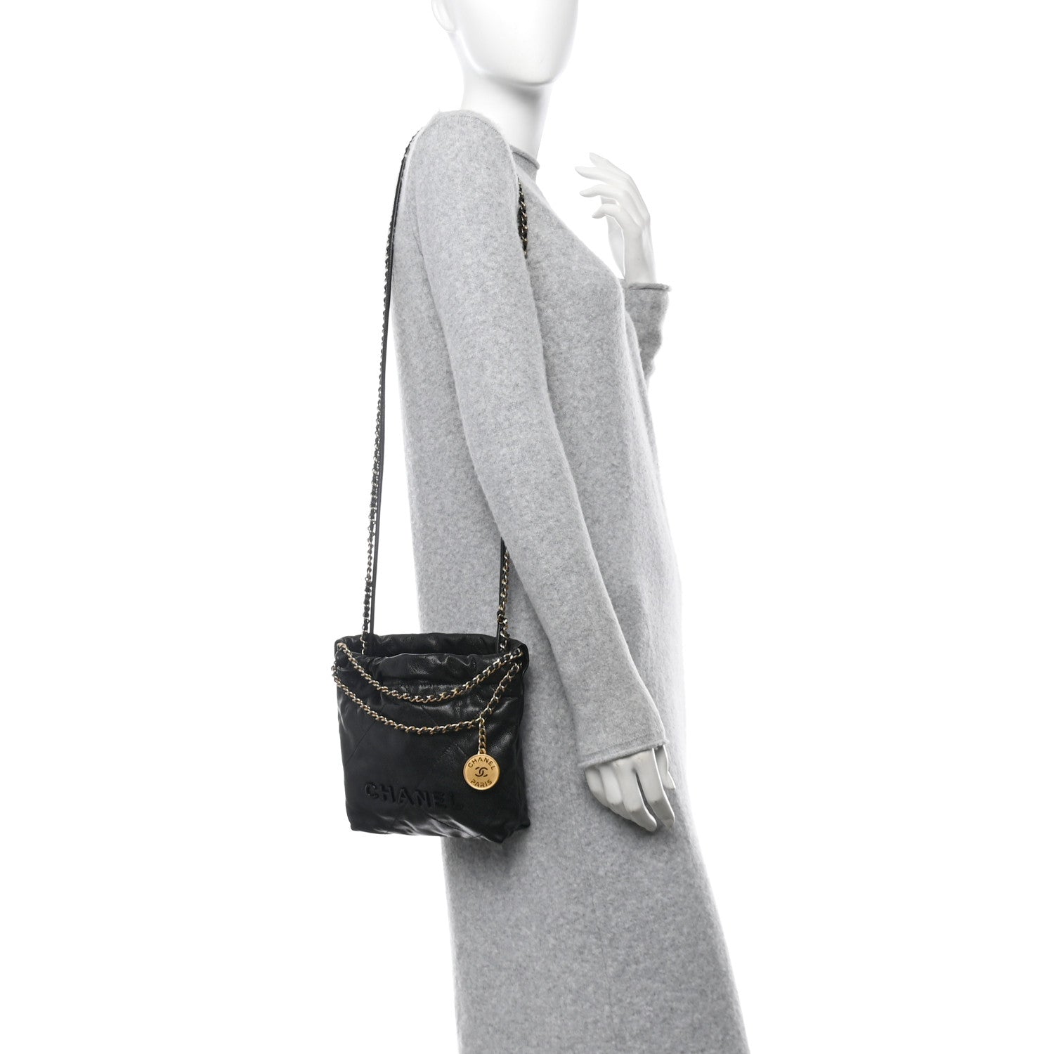 Shiny Caviar Quilted Monochrome Mini Chanel 22 Black