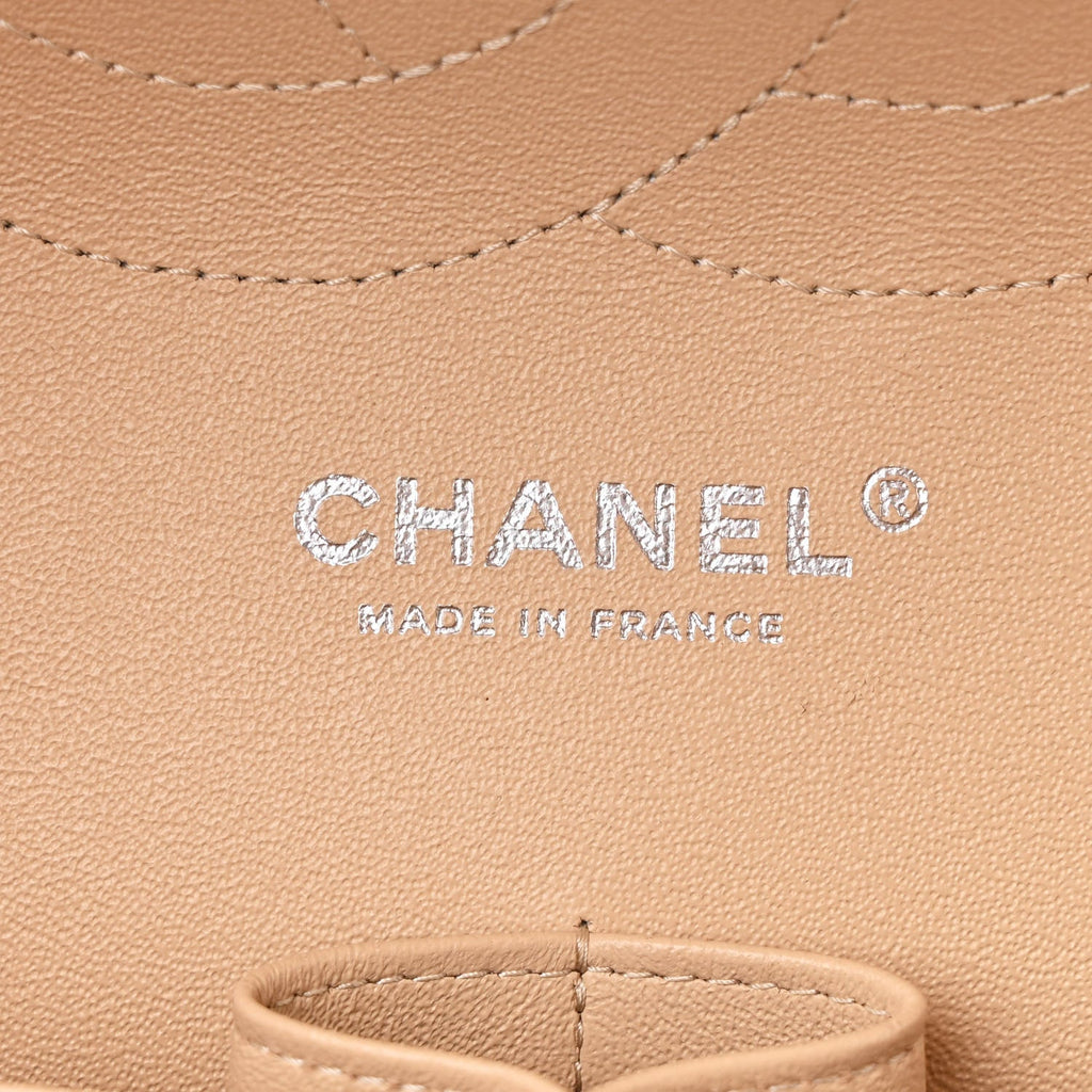 Caviar Quilted Jumbo Double Flap Beige Clair