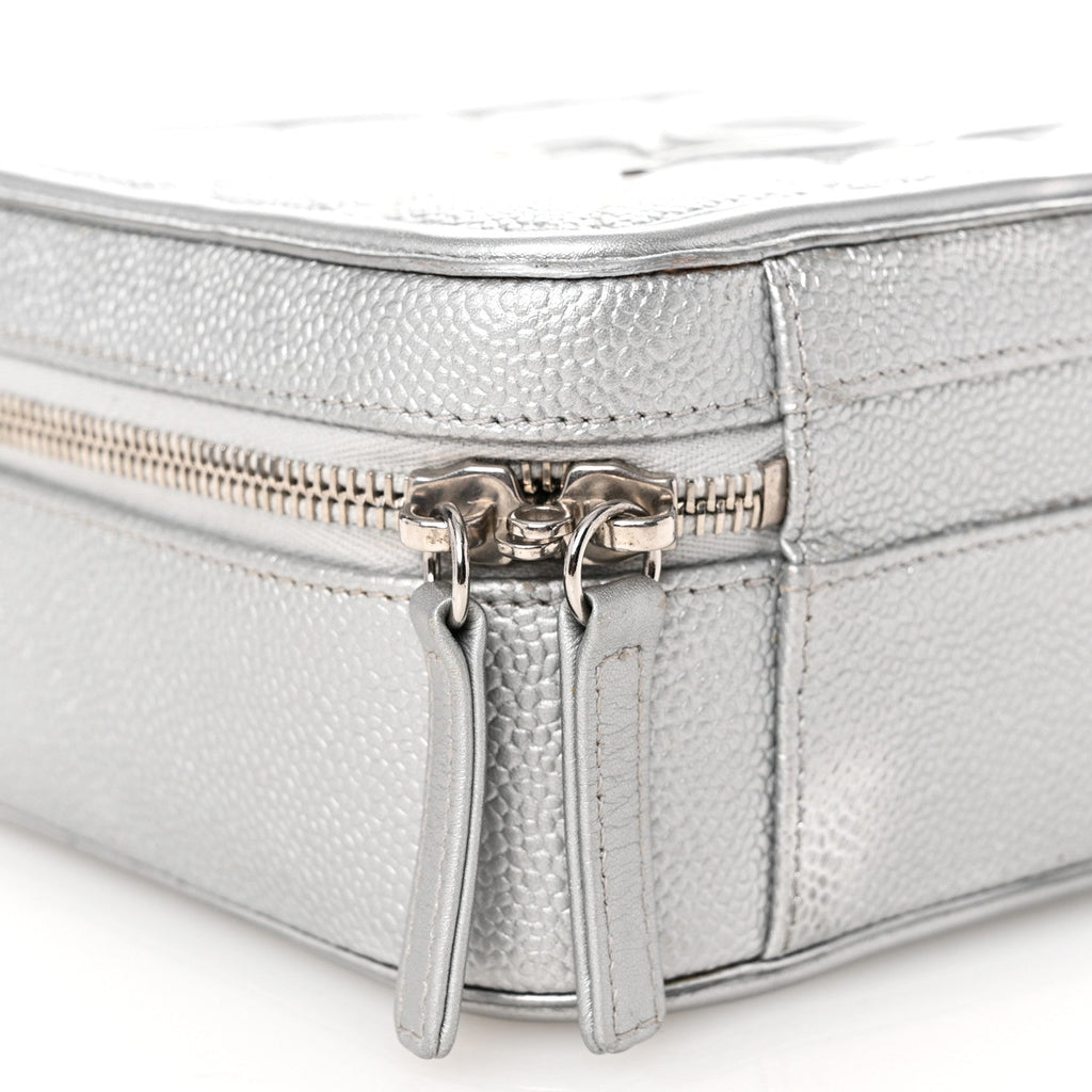 Metallic Caviar Quilted Medium CC Filigree Vanity Case Silver