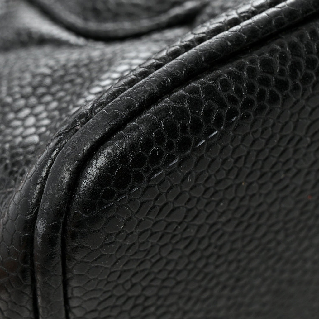 Caviar Quilted Medallion Tote Black