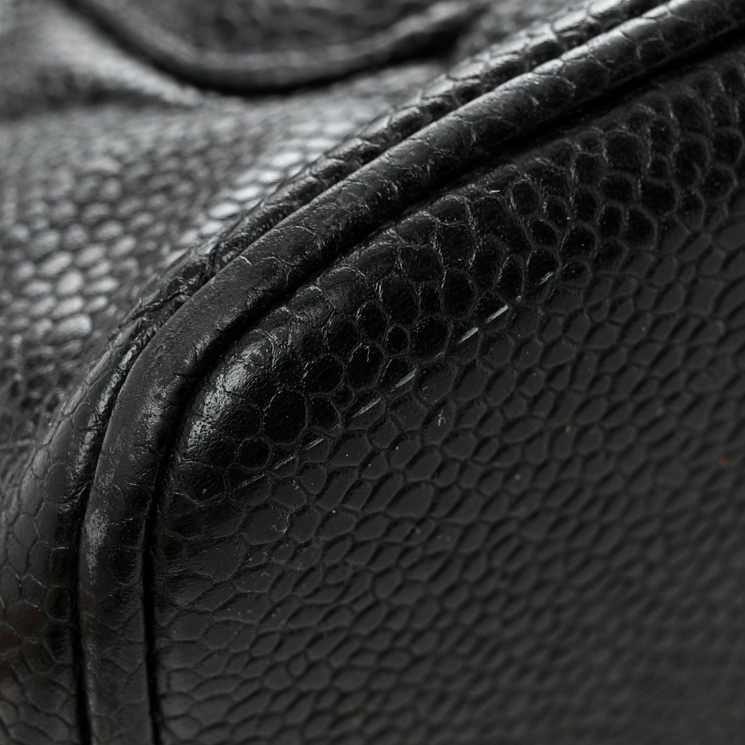 Caviar Quilted Medallion Tote Black