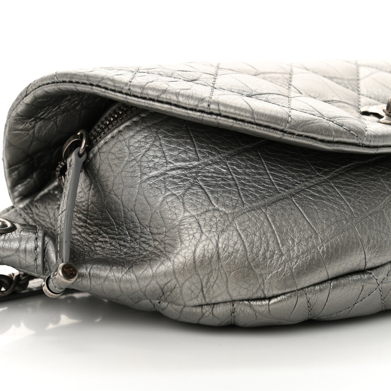 Metallic Calfskin Crocodile Embossed Quilted Easy Trip Waist Bag Fanny Pack Silver