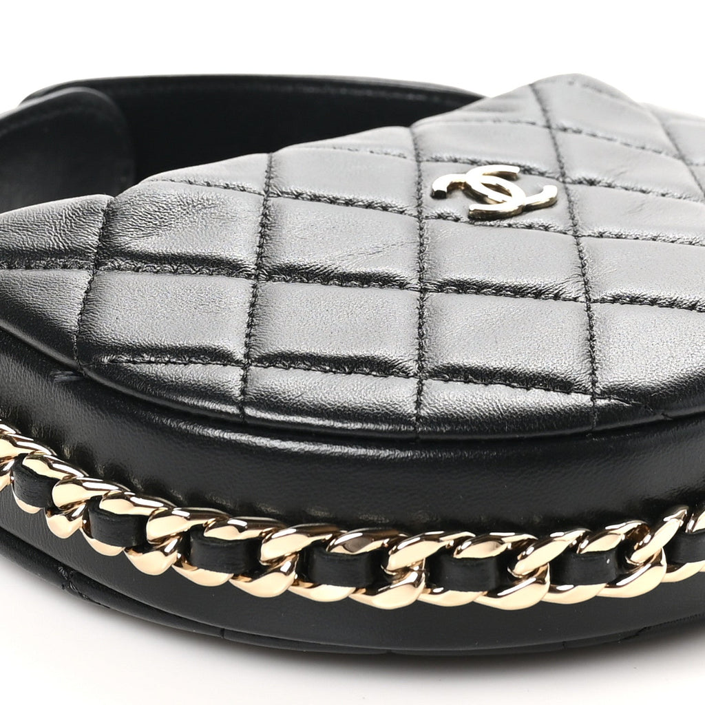 Lambskin Quilted Chain Around Pouch Black