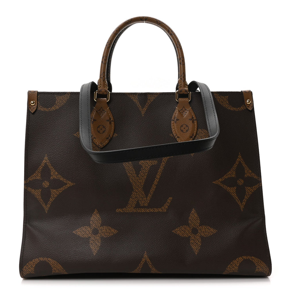 Reverse Monogram Giant Onthego MM