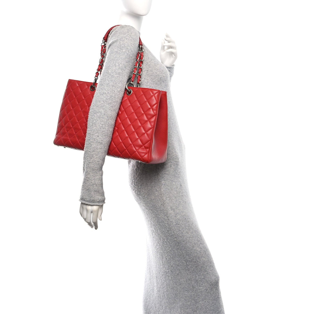 Caviar Quilted XL Grand Shopping Tote GST Red