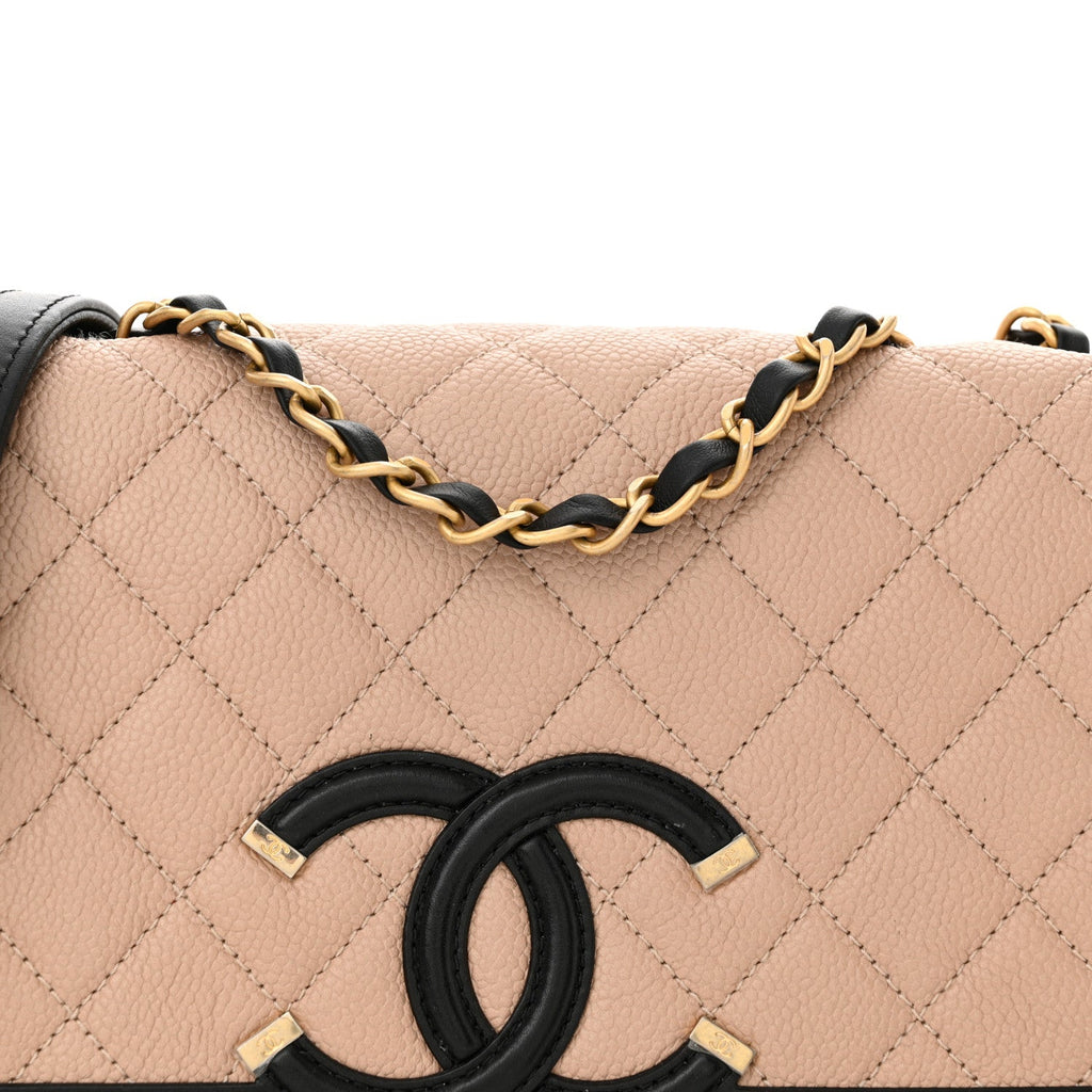 Caviar Quilted Medium CC Filigree Flap Beige Black