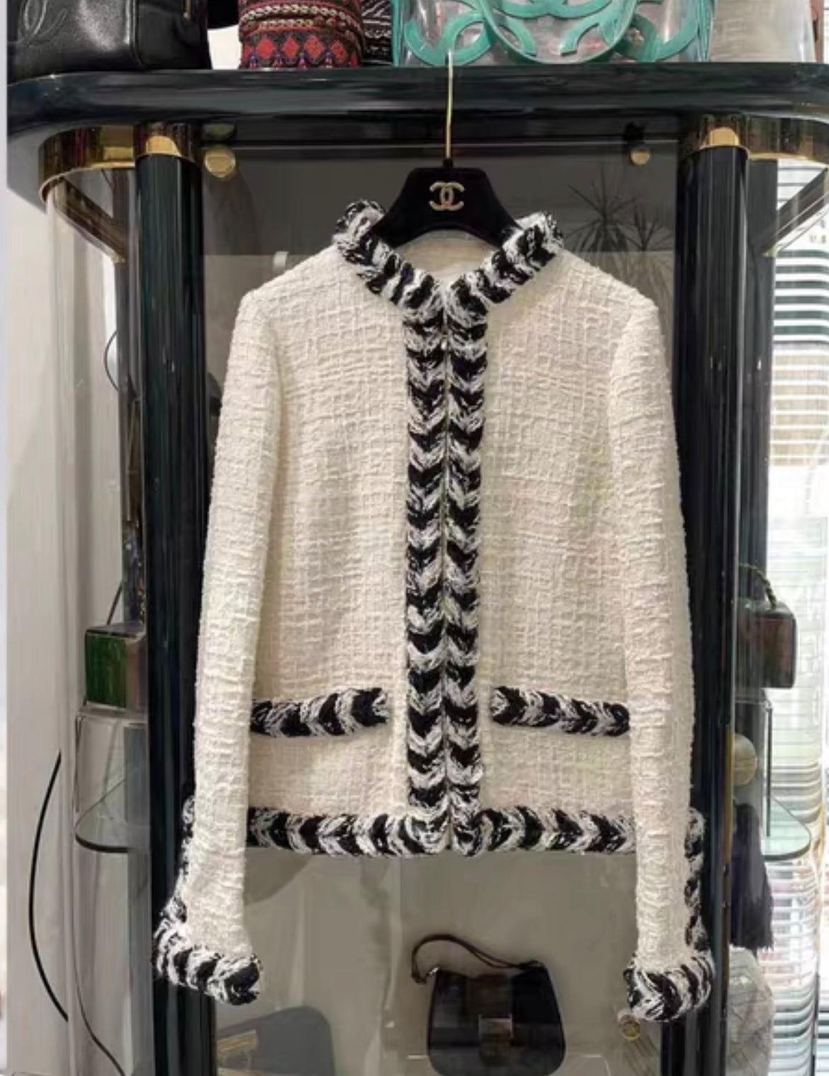 CHANEL 20B ECRU/ WHITE TWEED JACKET BRAIDED TRIM SIZE 38