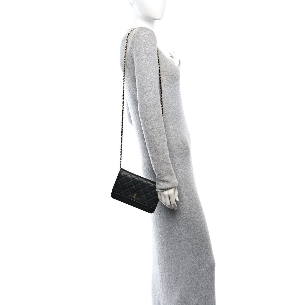 Caviar Quilted Wallet on Chain WOC Black
