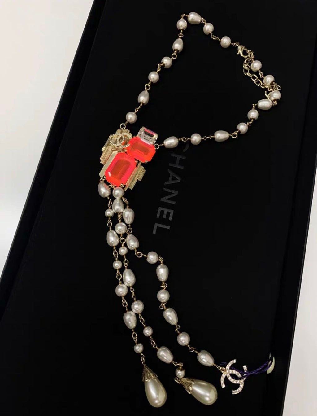 Chanel 21ss Pink Crystal & Pearl long Chain