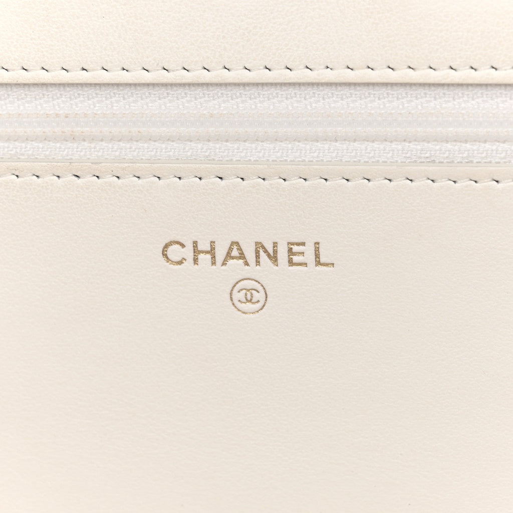 Caviar Quilted Boy Wallet On Chain WOC White
