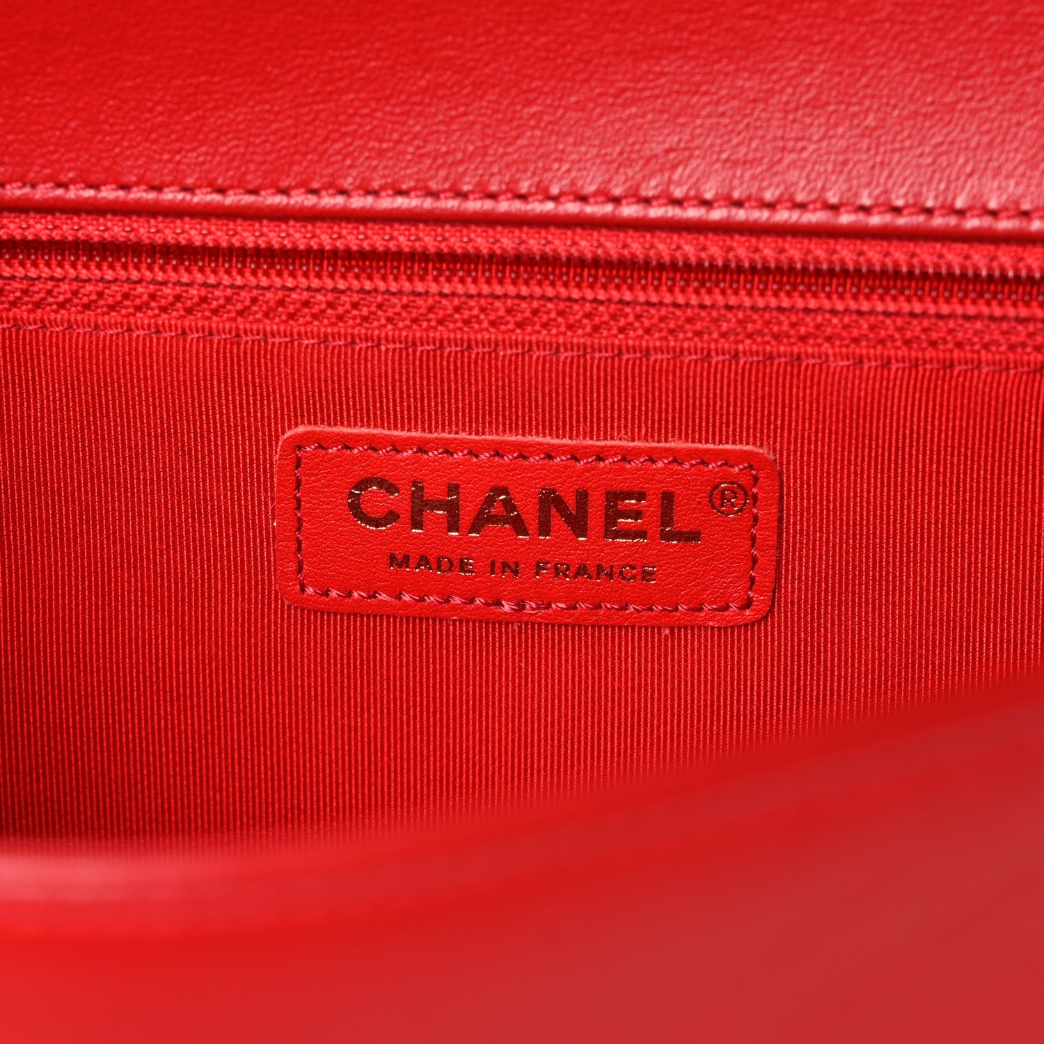 Lambskin Quilted New Medium Boy Flap Red