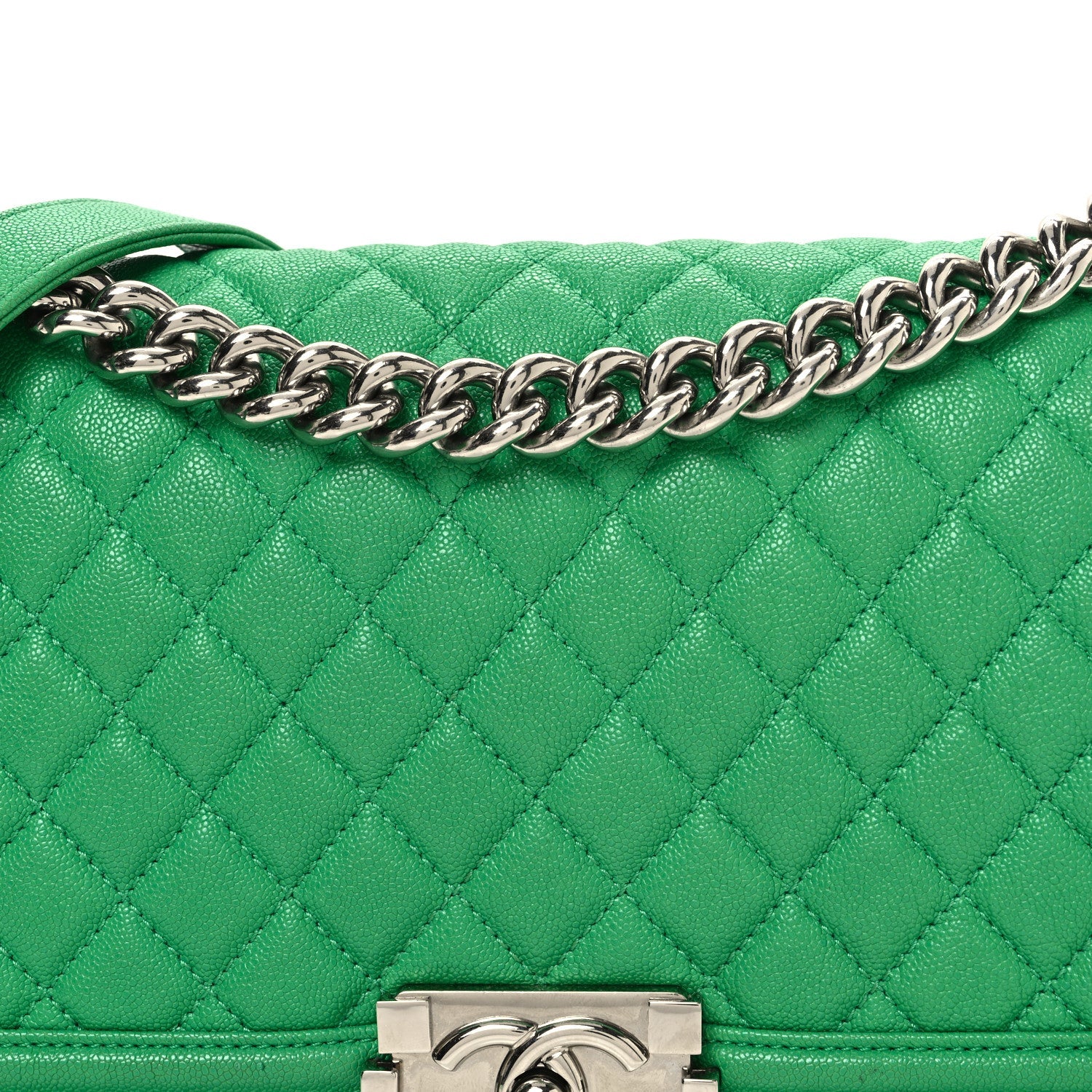 Caviar Quilted Medium Boy Flap Green