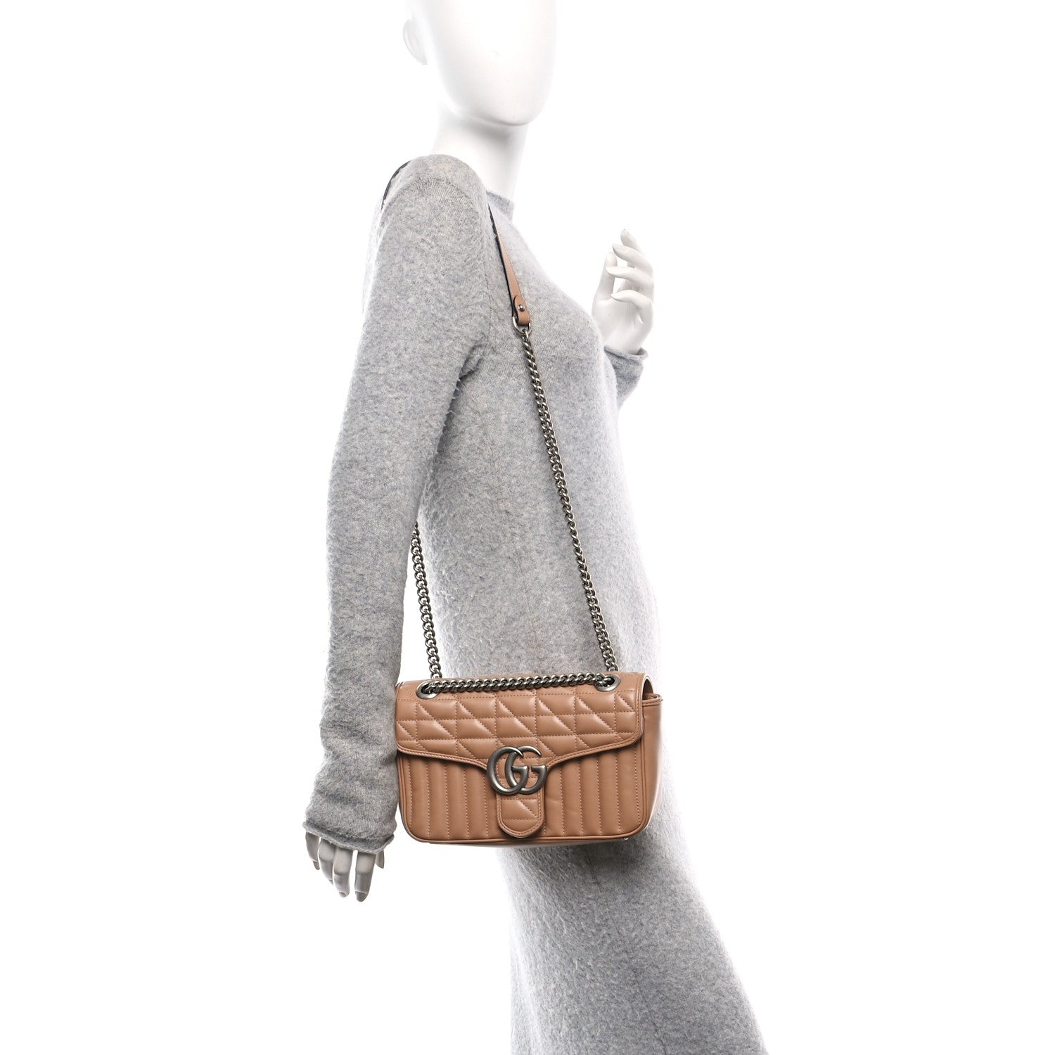 Calfskin Matelasse Aria Small GG Marmont Shoulder Bag Camelia