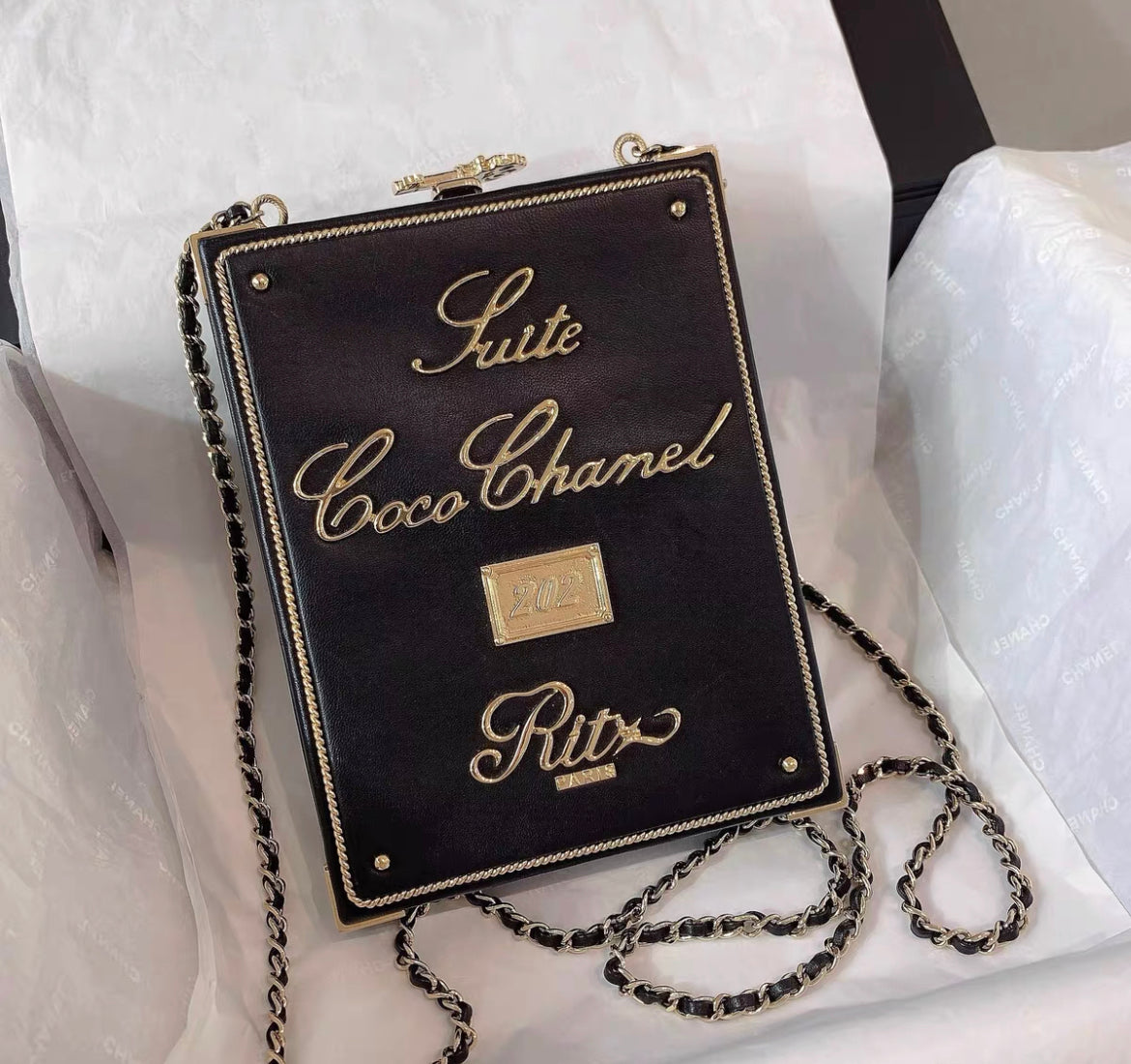 CHANEL Room  Minaudiere Evening crossbody
