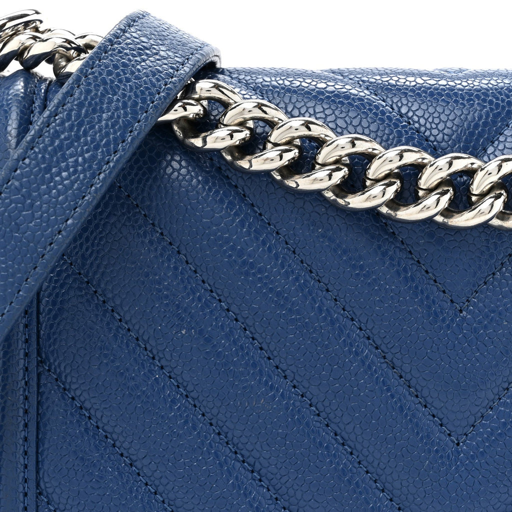 Caviar Chevron Quilted Medium Boy Flap Navy