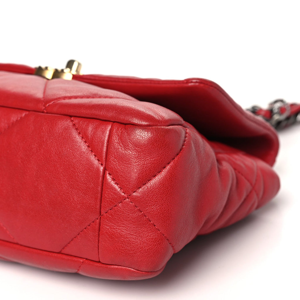 Lambskin Quilted Medium Chanel 19 Flap Red