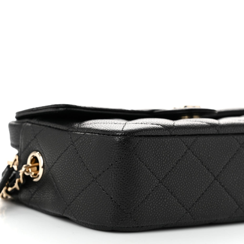 Caviar Quilted Mini Zip Clutch With Chain Black