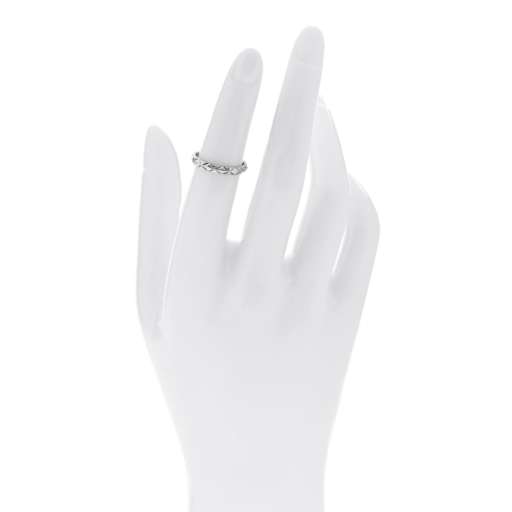 Platinum Mini Coco Crush Ring 49 4.75