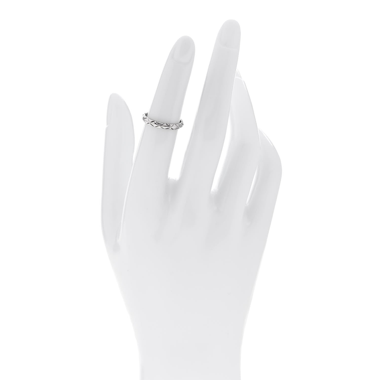 Platinum Mini Coco Crush Ring 49 4.75