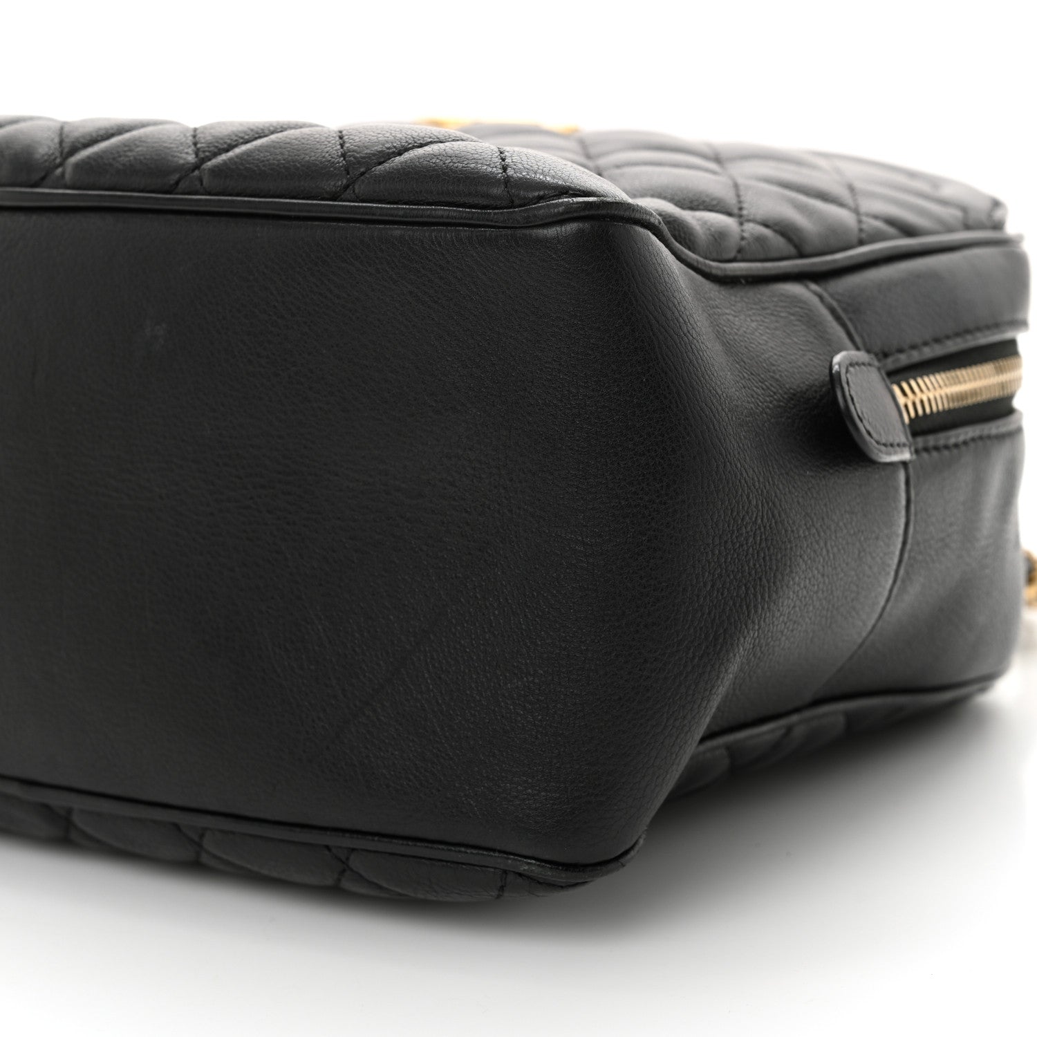 Calfskin Quilted CC Medium Vanity Case Black