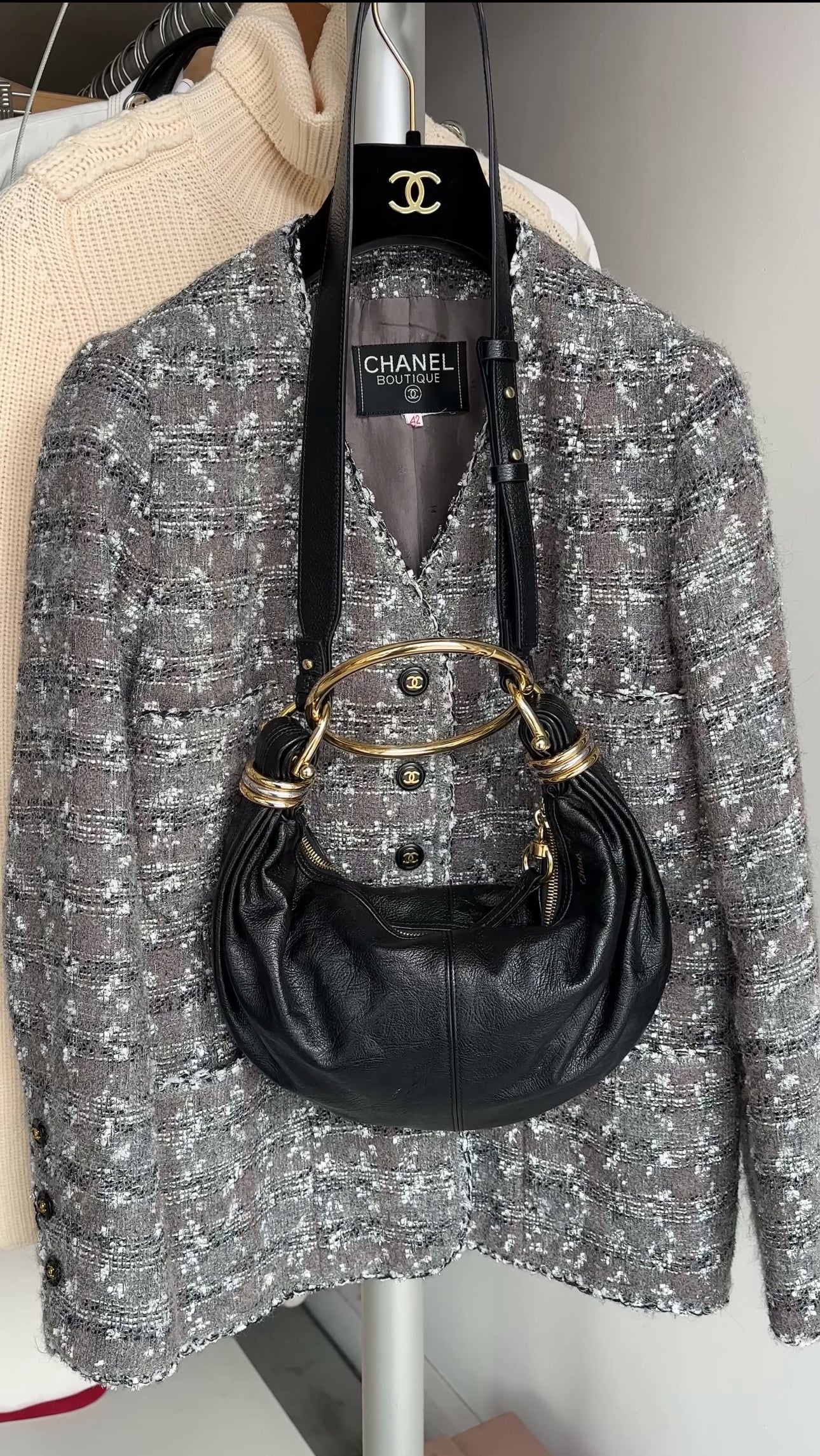 Chloe Black Glossed Leather Small Bracelet Hobo Bag