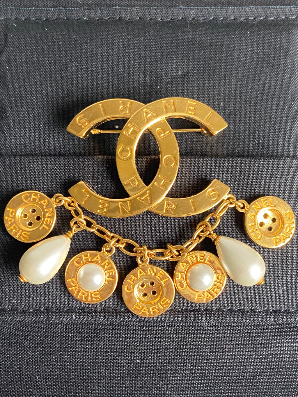 Chanel CC & Button Brooch in Gold and Pearl White