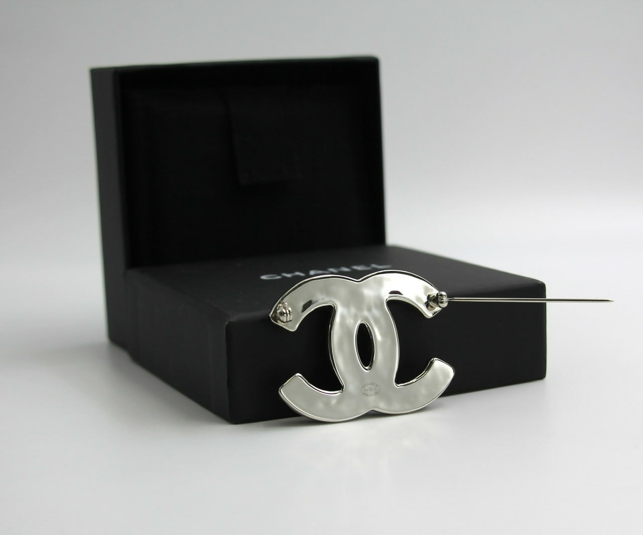 Chanel B19C Rhinestone Light Blue Deep Blue Gray Brooch