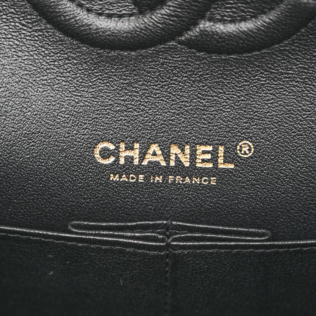 Caviar Chevron Quilted Medium Double Flap Black