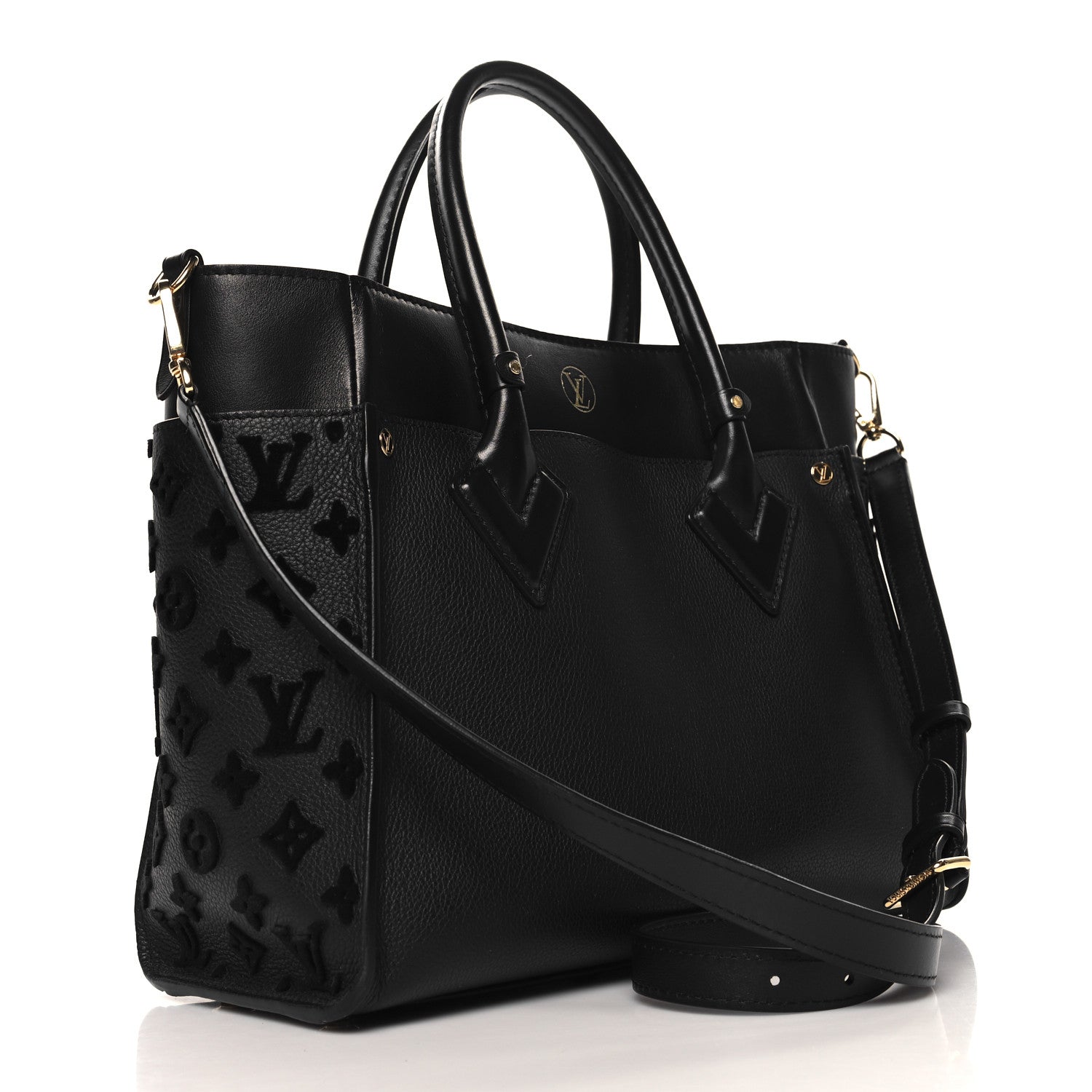 Calfskin Monogram Tufting On My Side Black