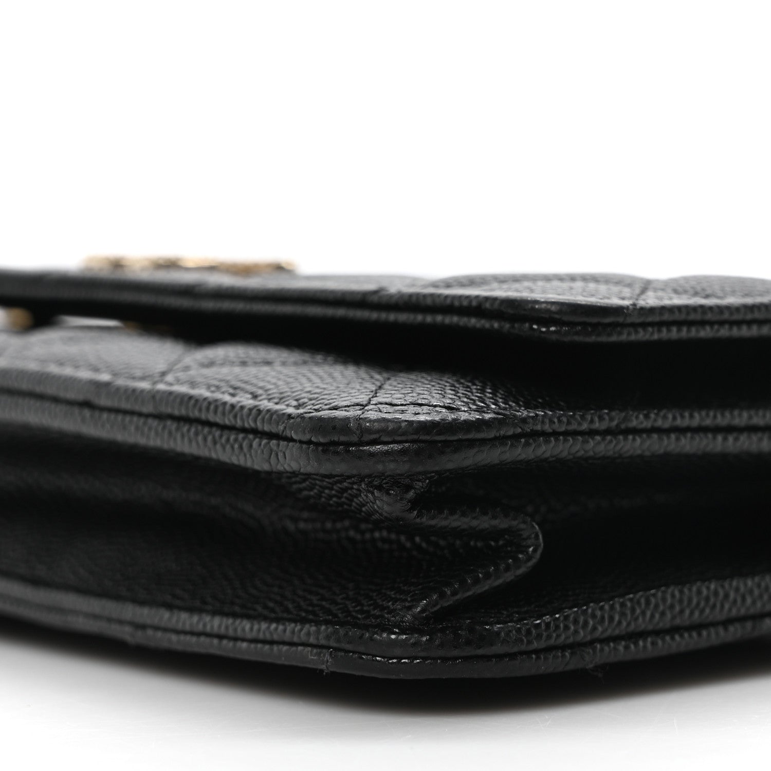 Shiny Caviar Quilted Strass CC Wallet On Chain WOC Black