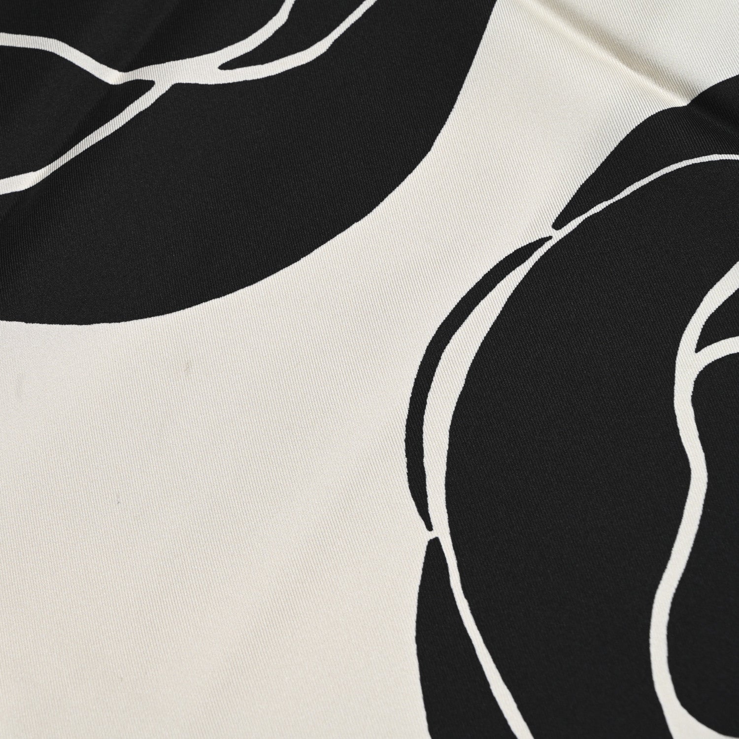 Silk CC Camellia Scarf Black White