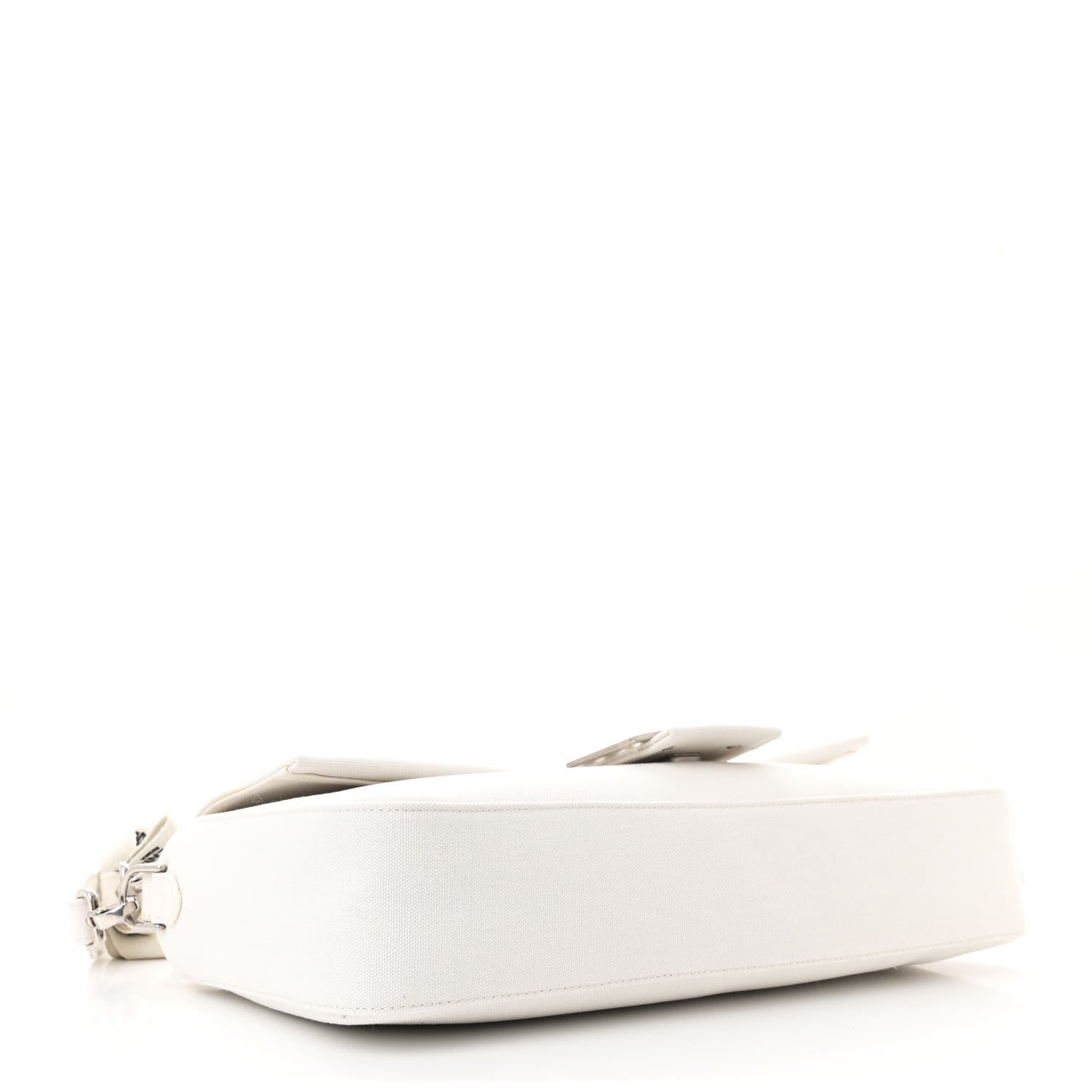 X MARC JACOBS Canvas Logo Maxi Baguette White Black