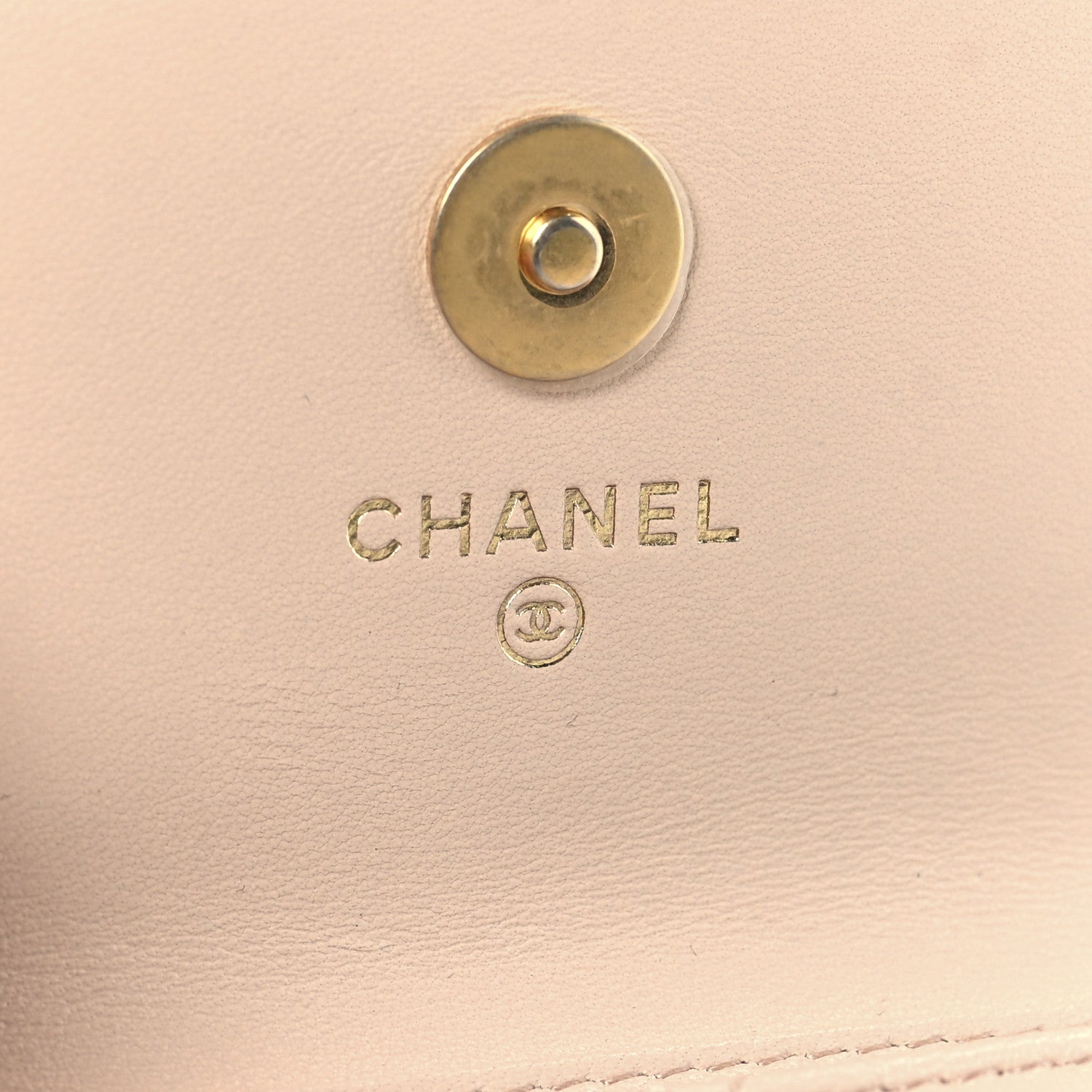 Lambskin Quilted Pearl Crush Clutch With Chain Light Pink
