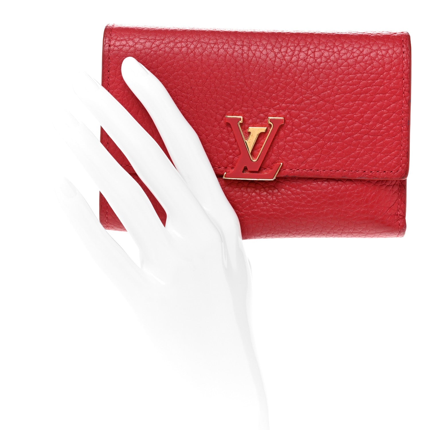 Taurillon Capucines Compact Wallet Rubis