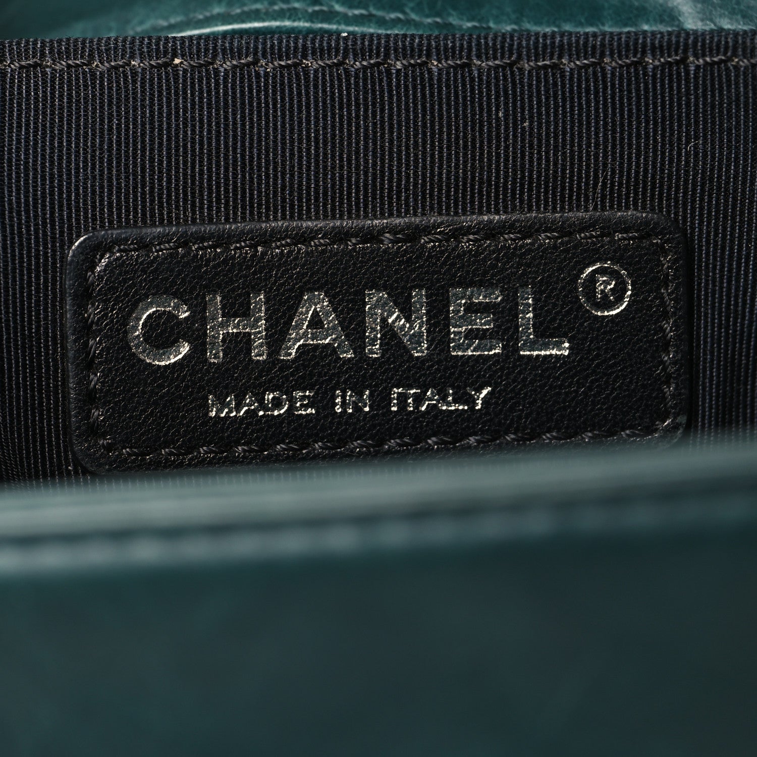 Calfskin Double Stitch Medium Boy Flap Green
