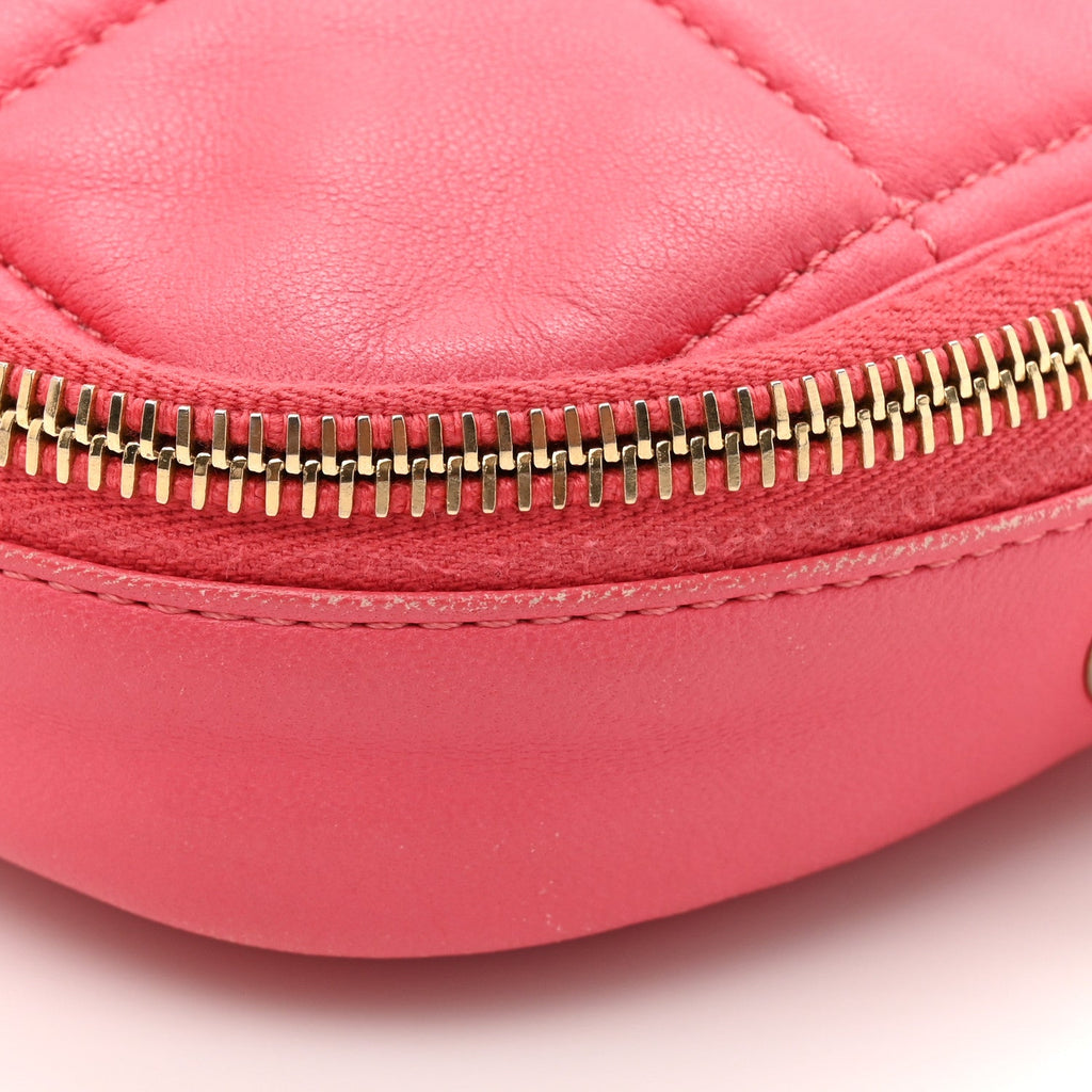 Lambskin Quilted Diamond Clutch With Chain Pink