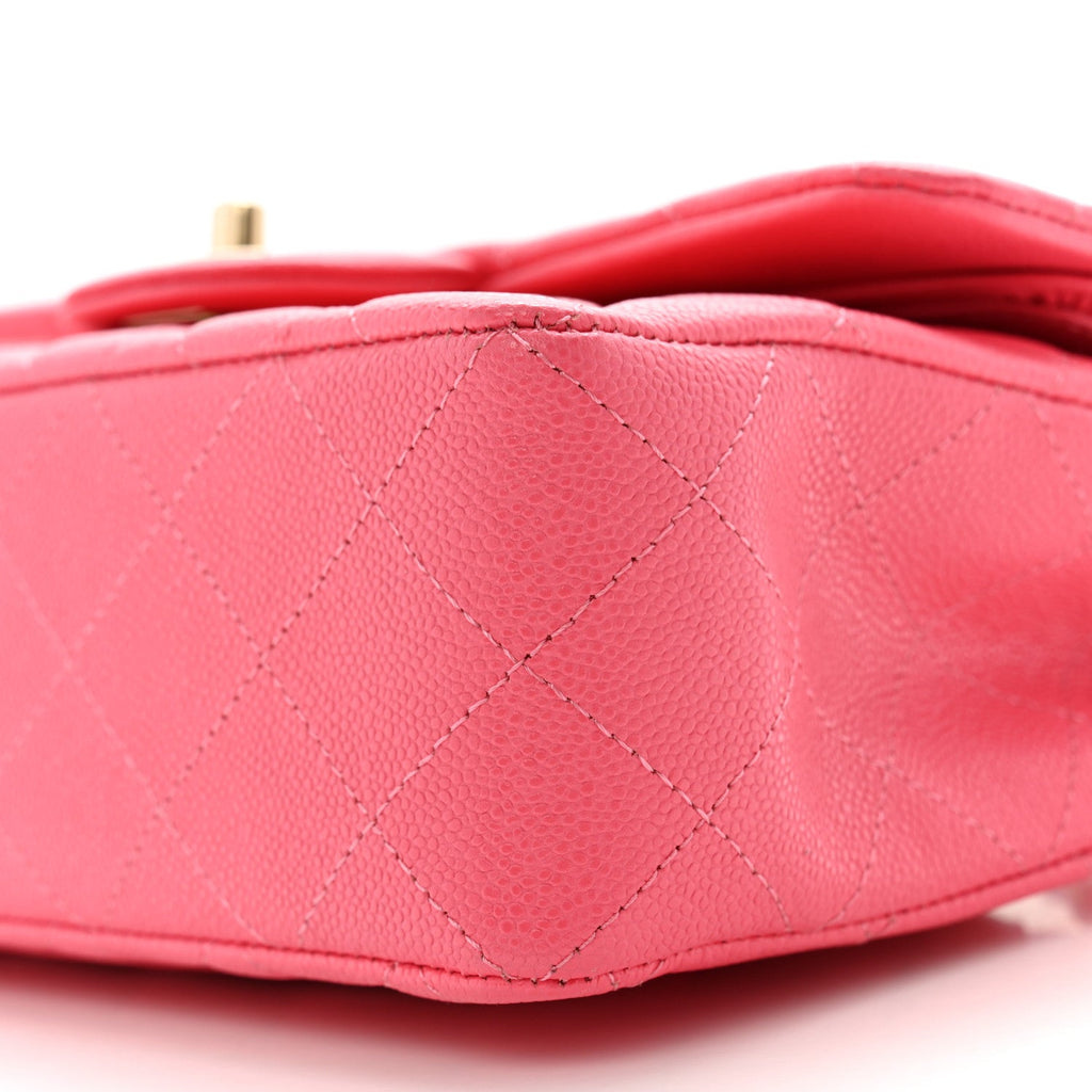 Shiny Caviar Quilted Small Double Pink