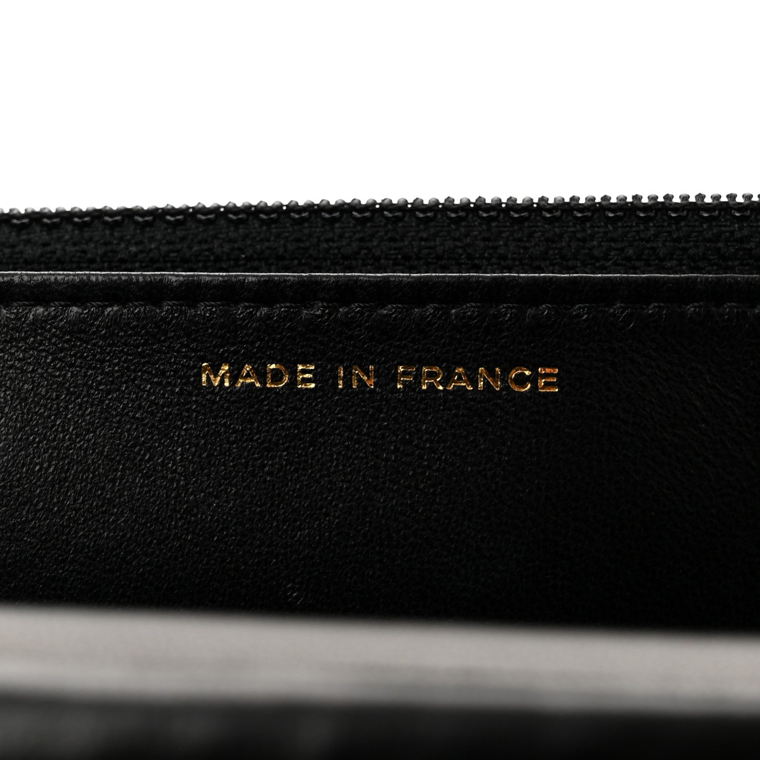 Lambskin Pyramid Wallet On Chain WOC Black