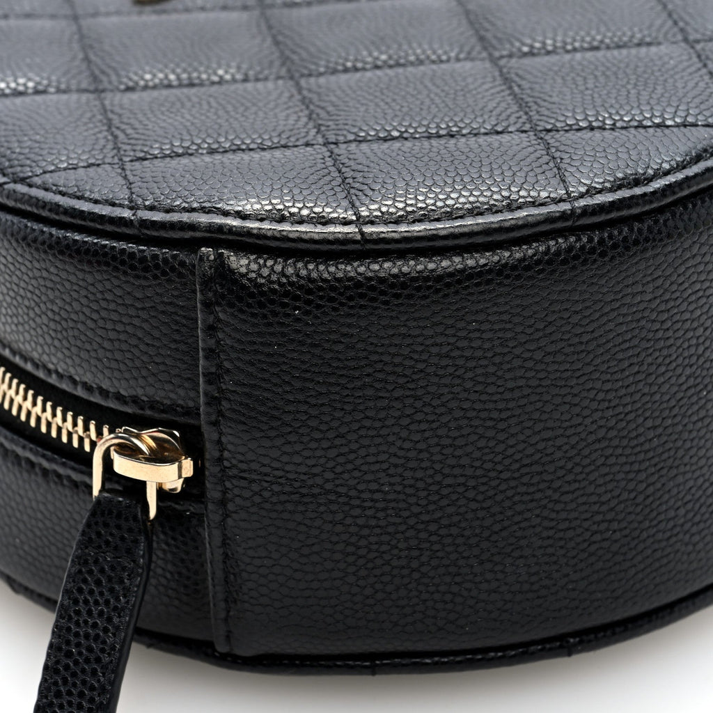 Caviar Quilted Round Clutch With Chain Black