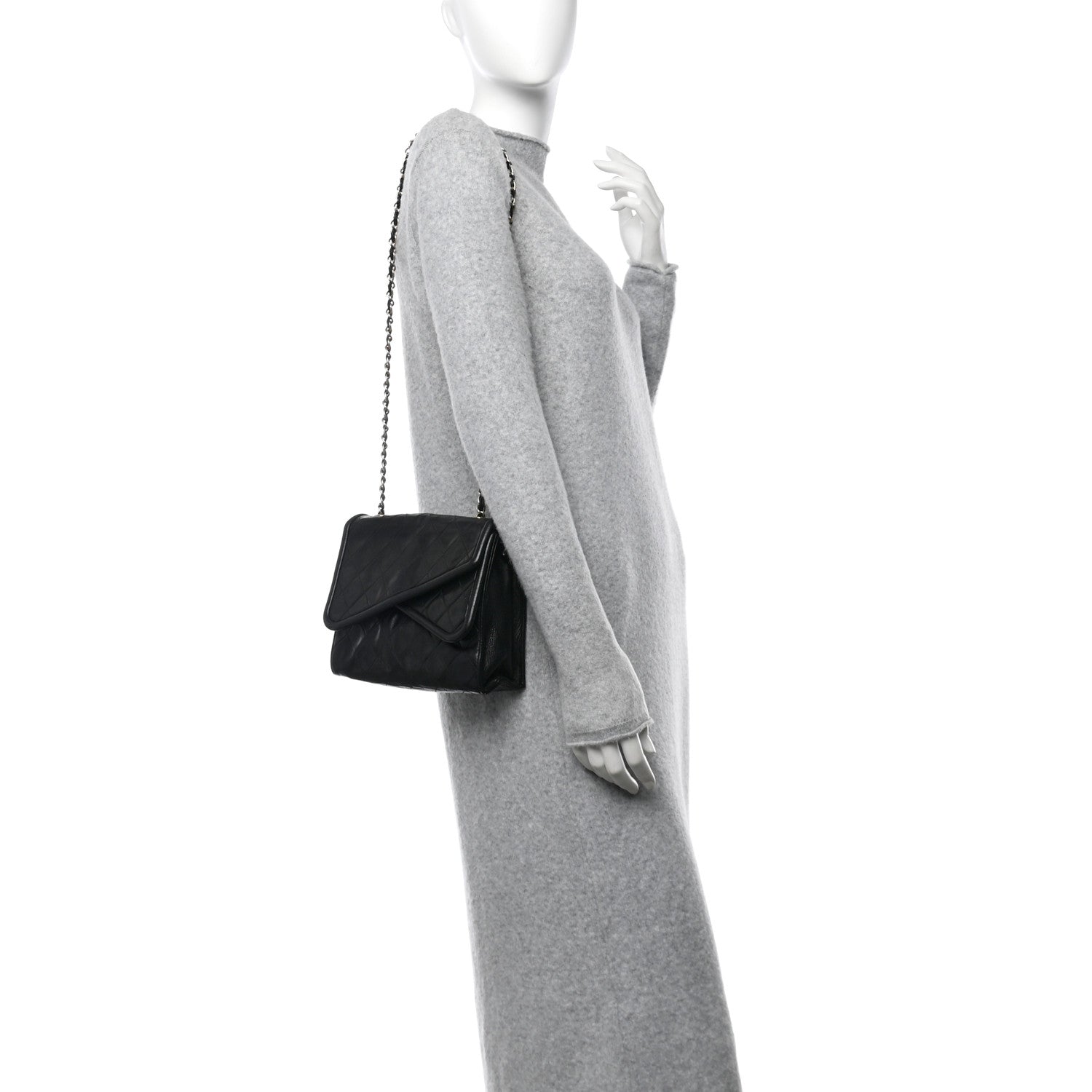 Quilted CC Tassel Flap Bag Black